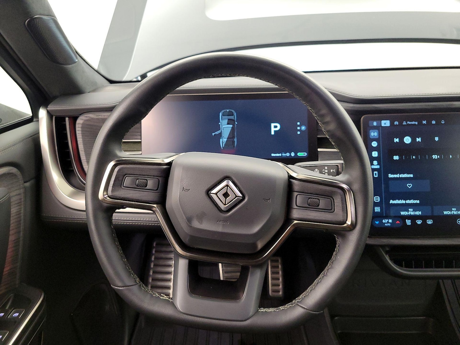 2023 Rivian R1S Adventure - Photo 11