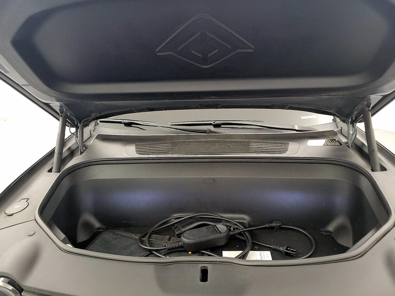 2023 Rivian R1S Adventure - Photo 24