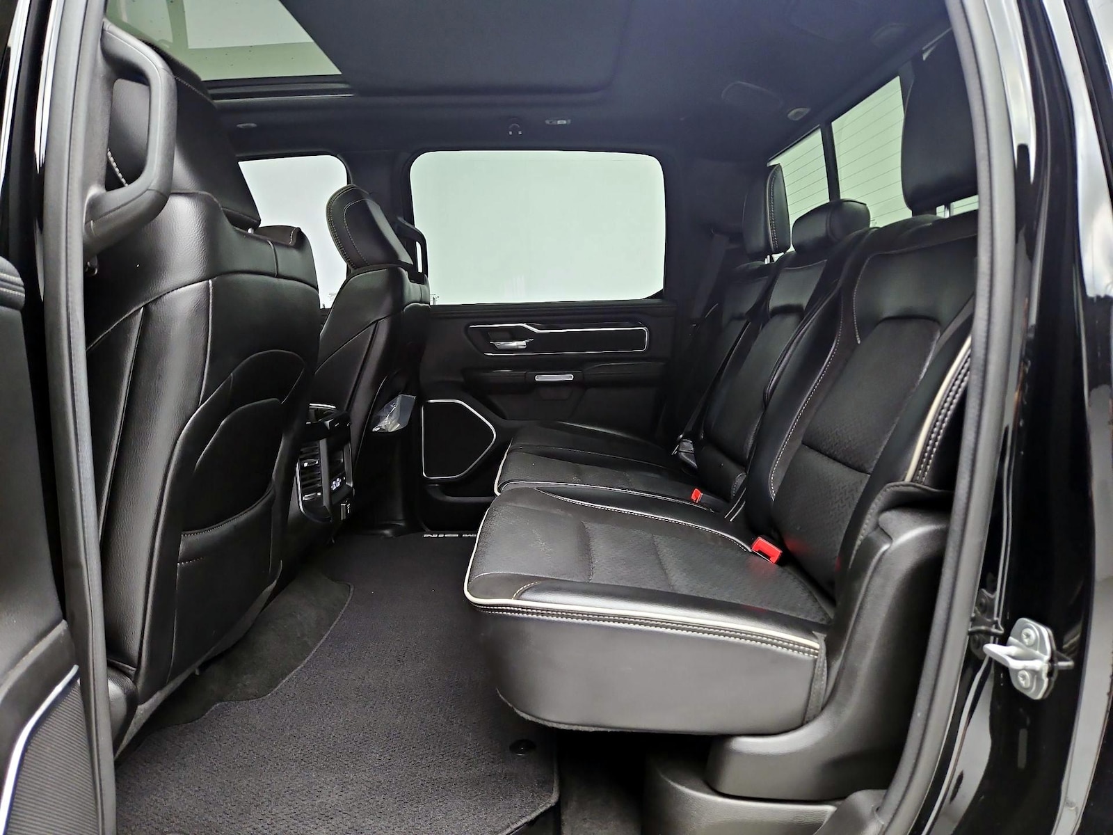 2021 RAM Ram 1500 Pickup Laramie - Photo 22