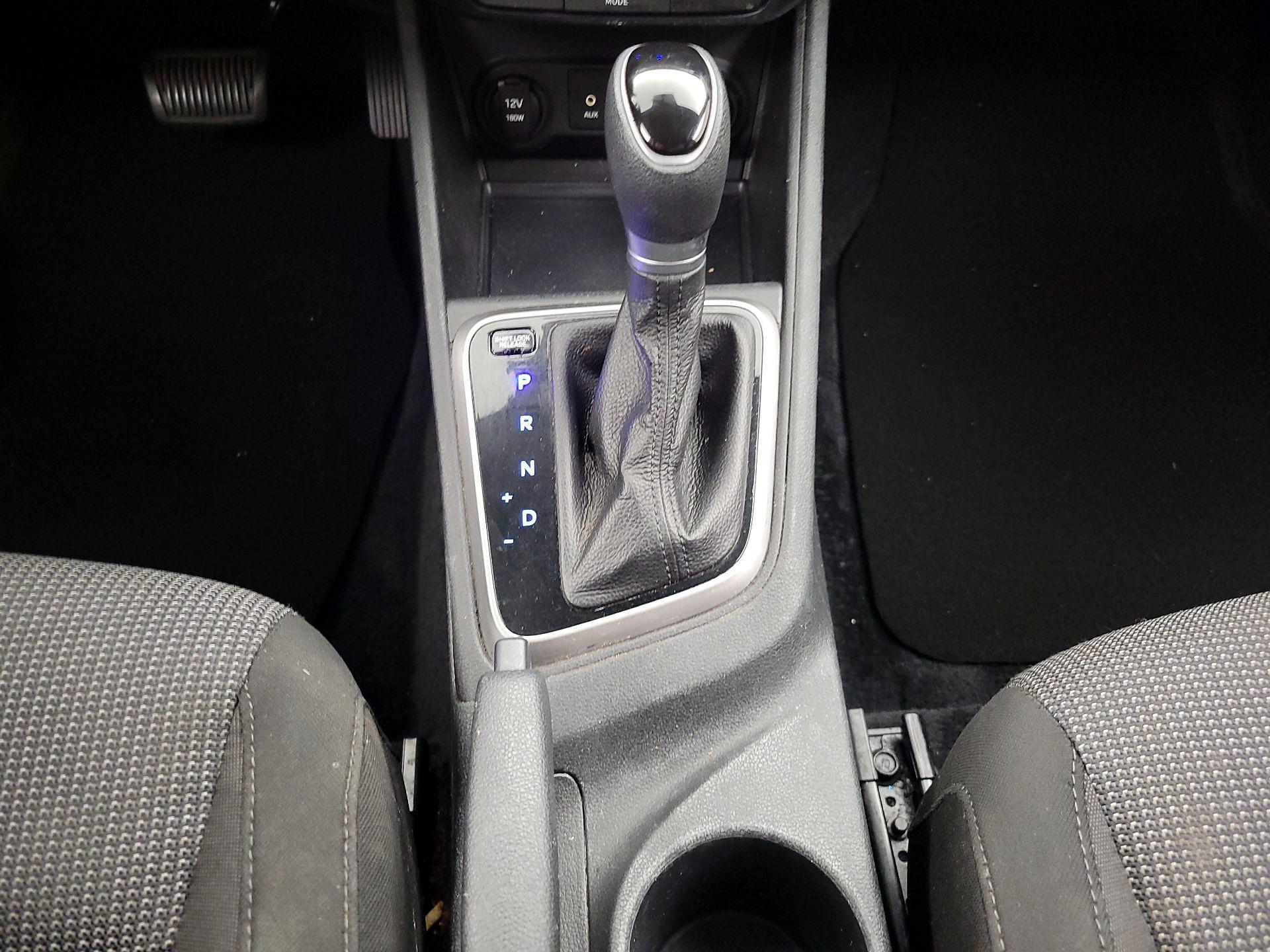 Thumbnail: 2020 Hyundai Accent - 15