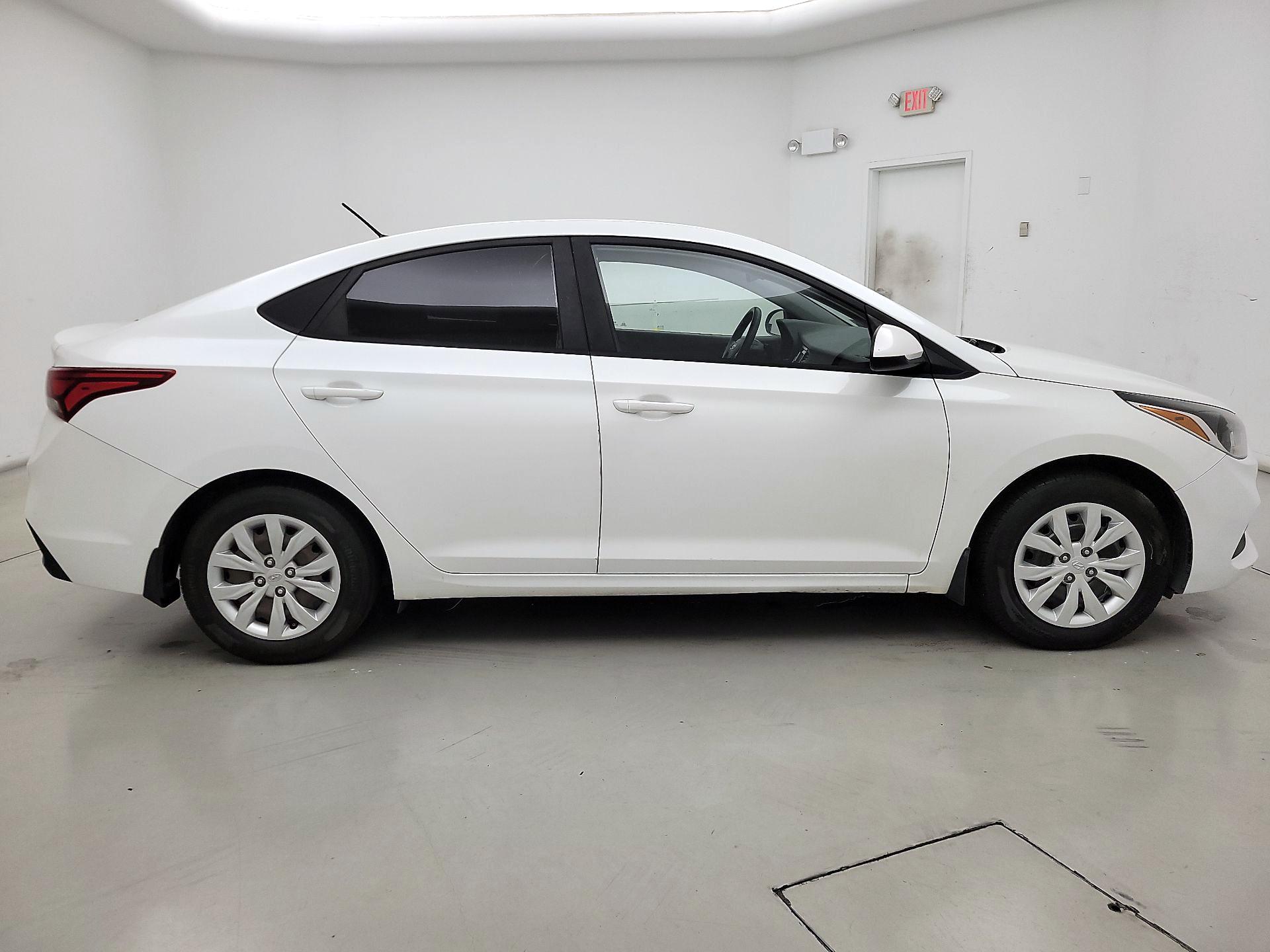 Thumbnail: 2020 Hyundai Accent - 4