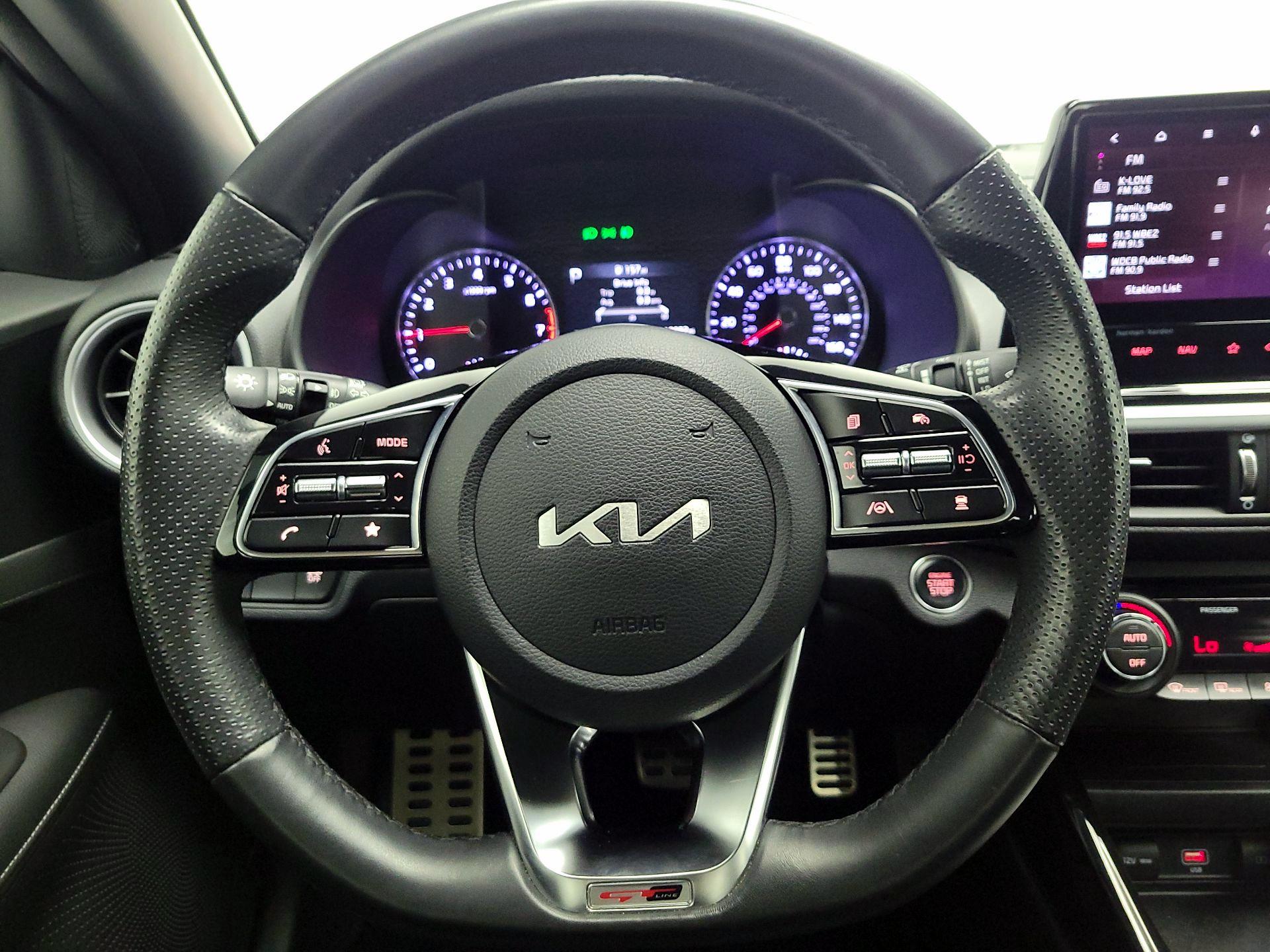 Thumbnail: 2023 Kia Forte - 9