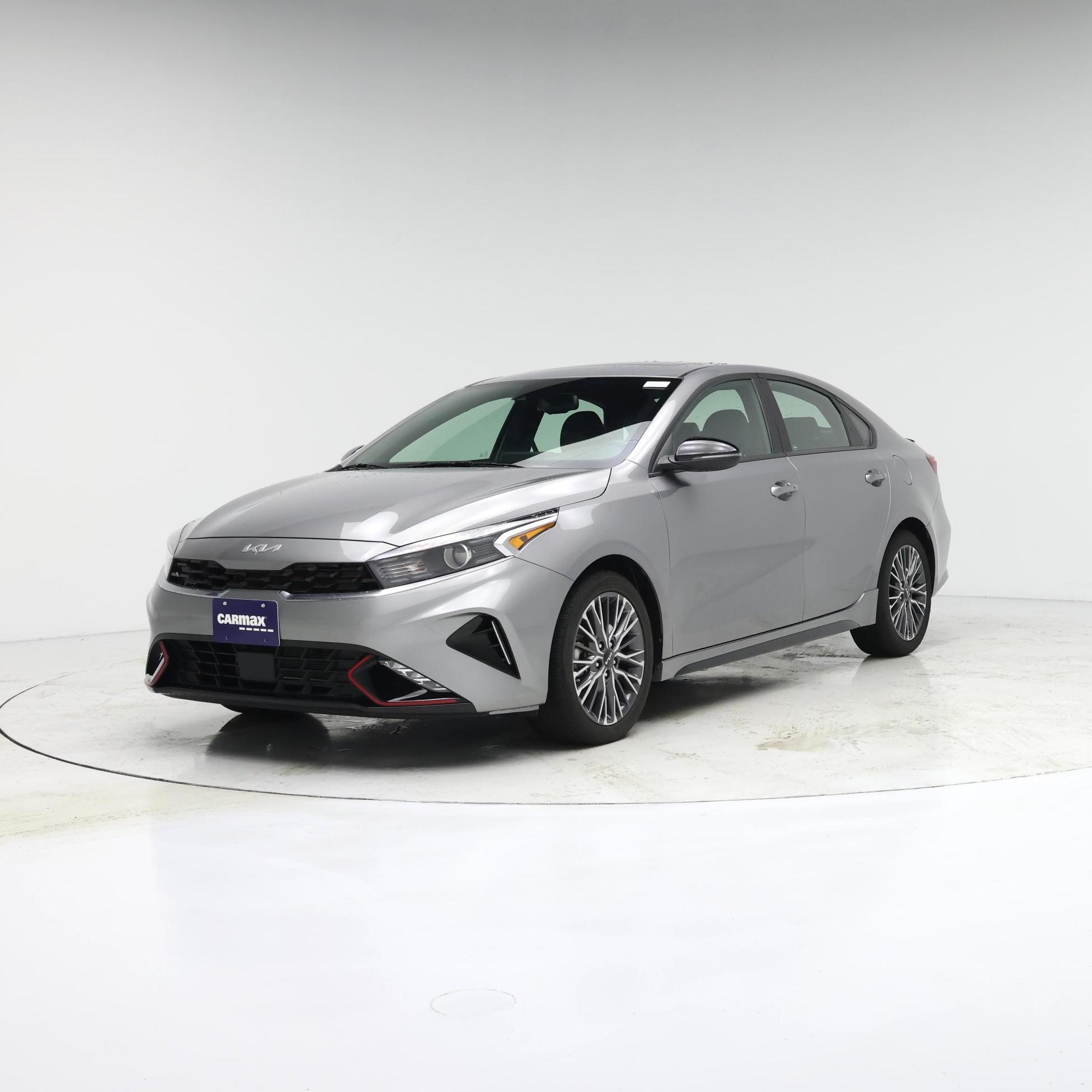 Thumbnail: 2023 Kia Forte - 4