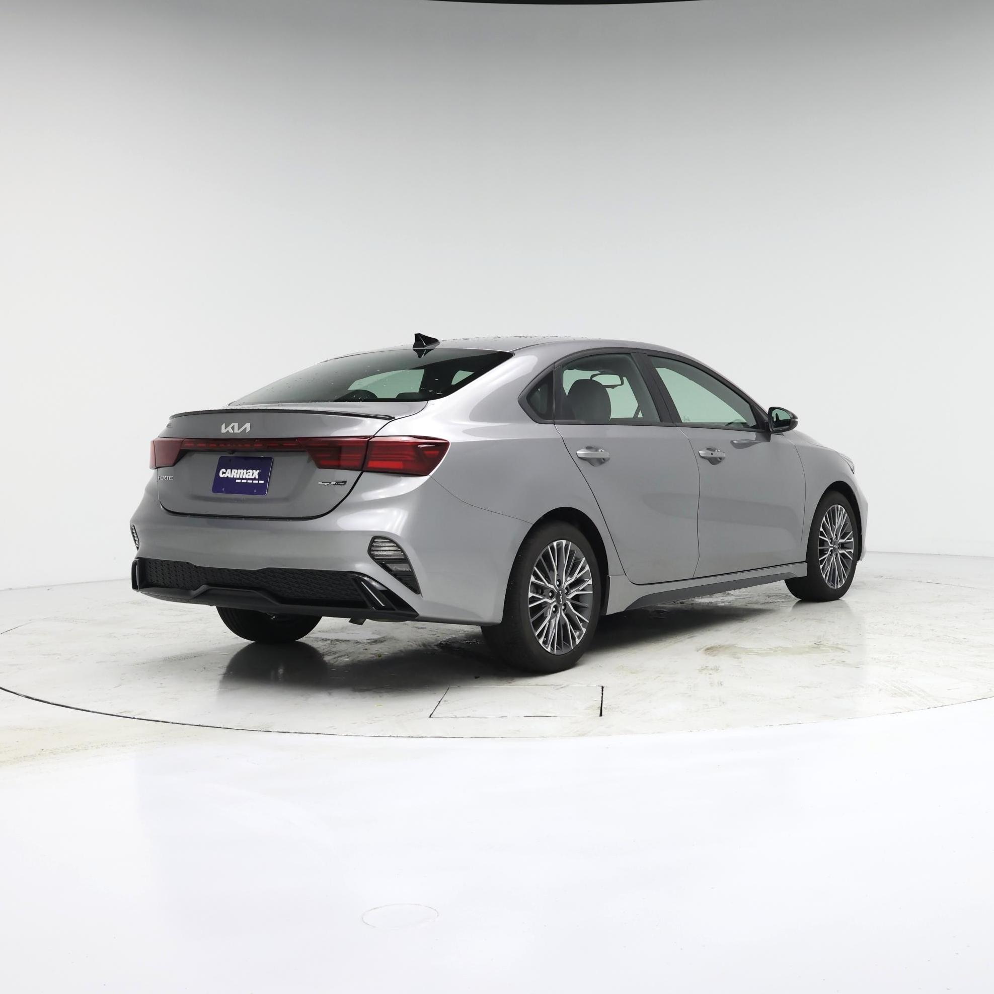 Thumbnail: 2023 Kia Forte - 8
