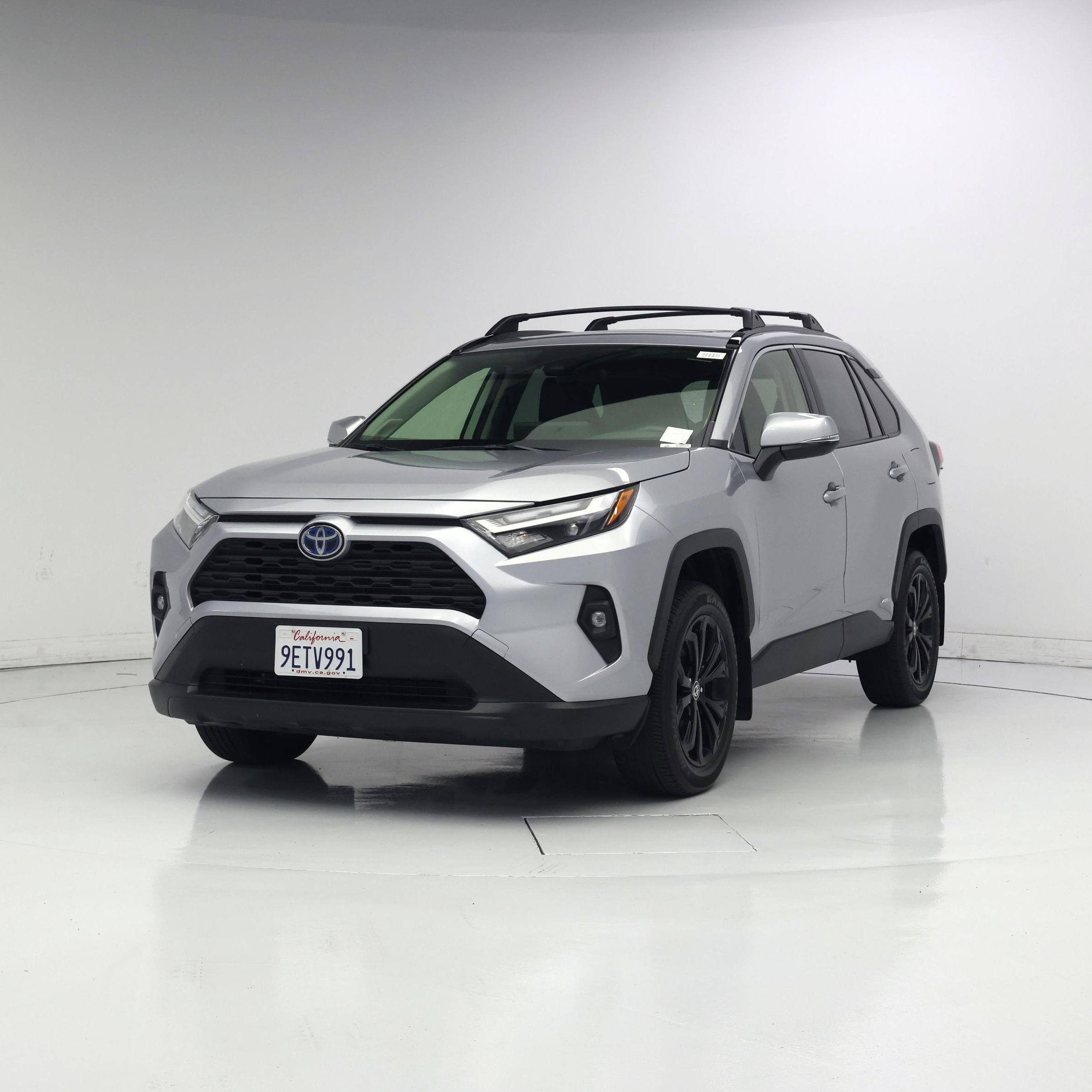 Thumbnail: 2023 Toyota RAV4 - 4