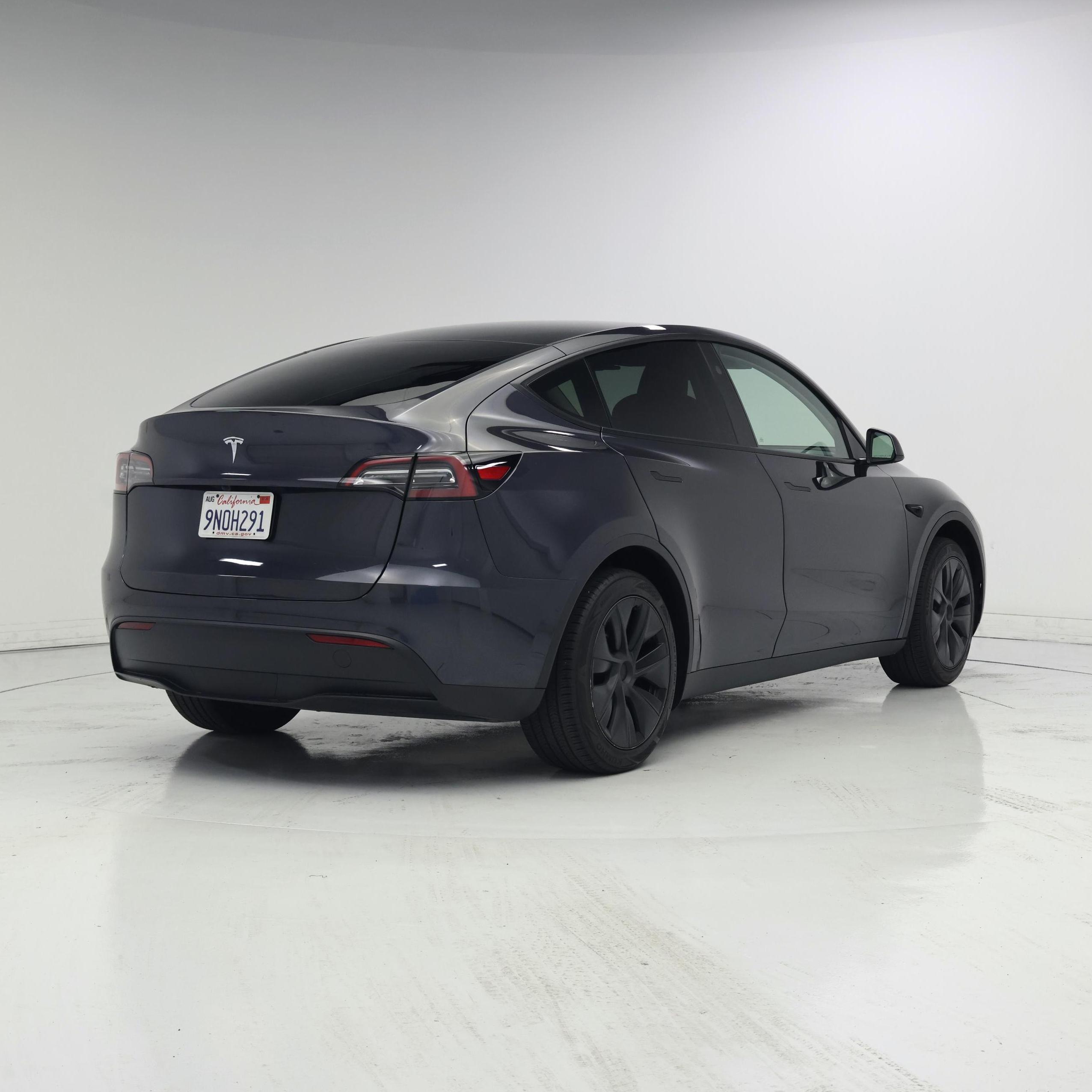 Thumbnail: 2024 Tesla Model Y - 8