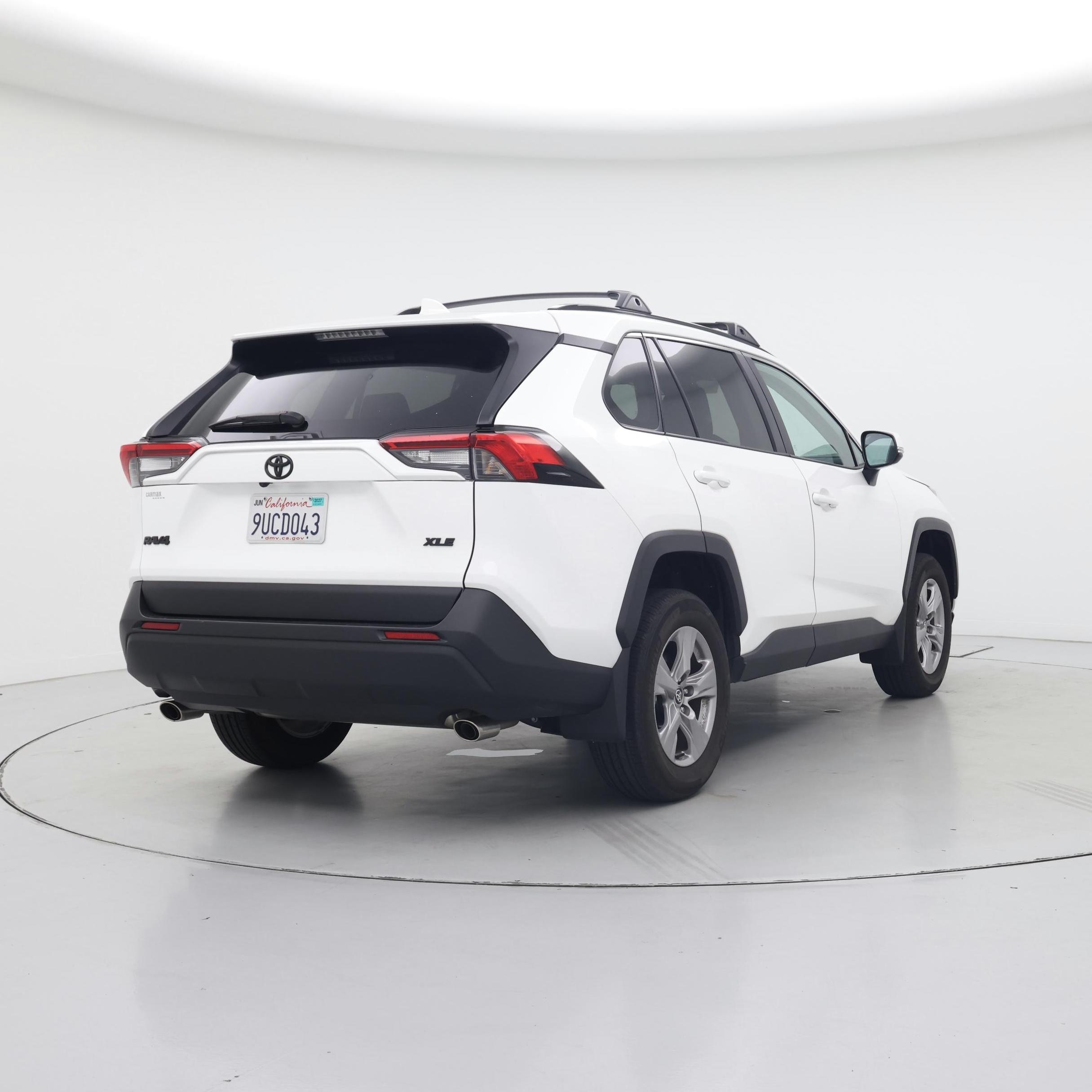 Thumbnail: 2025 Toyota RAV4 - 8
