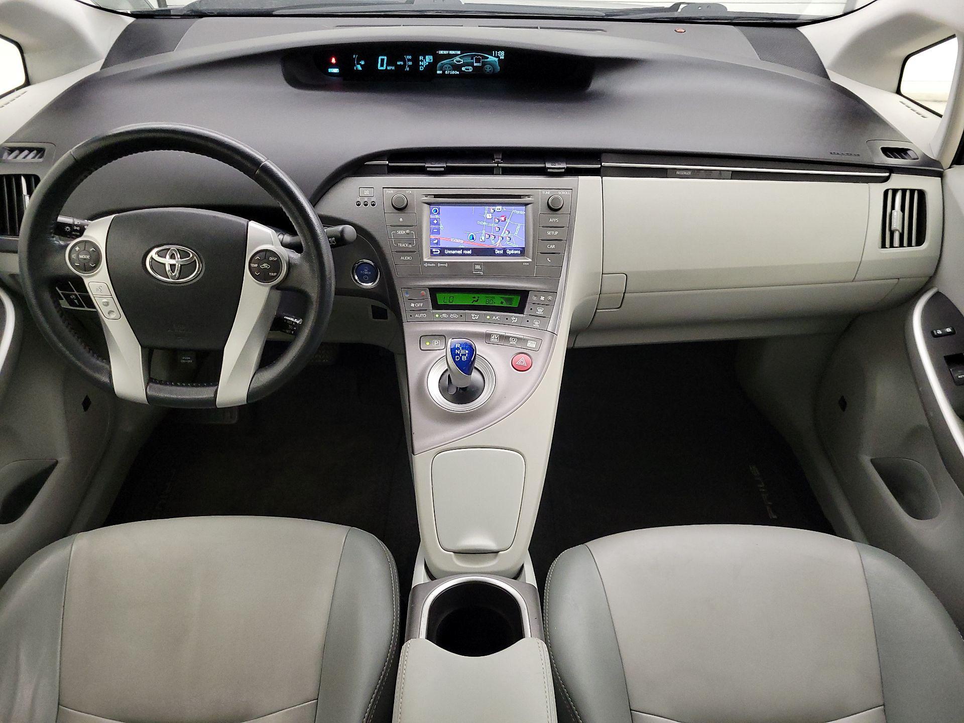 Thumbnail: 2014 Toyota Prius - 9