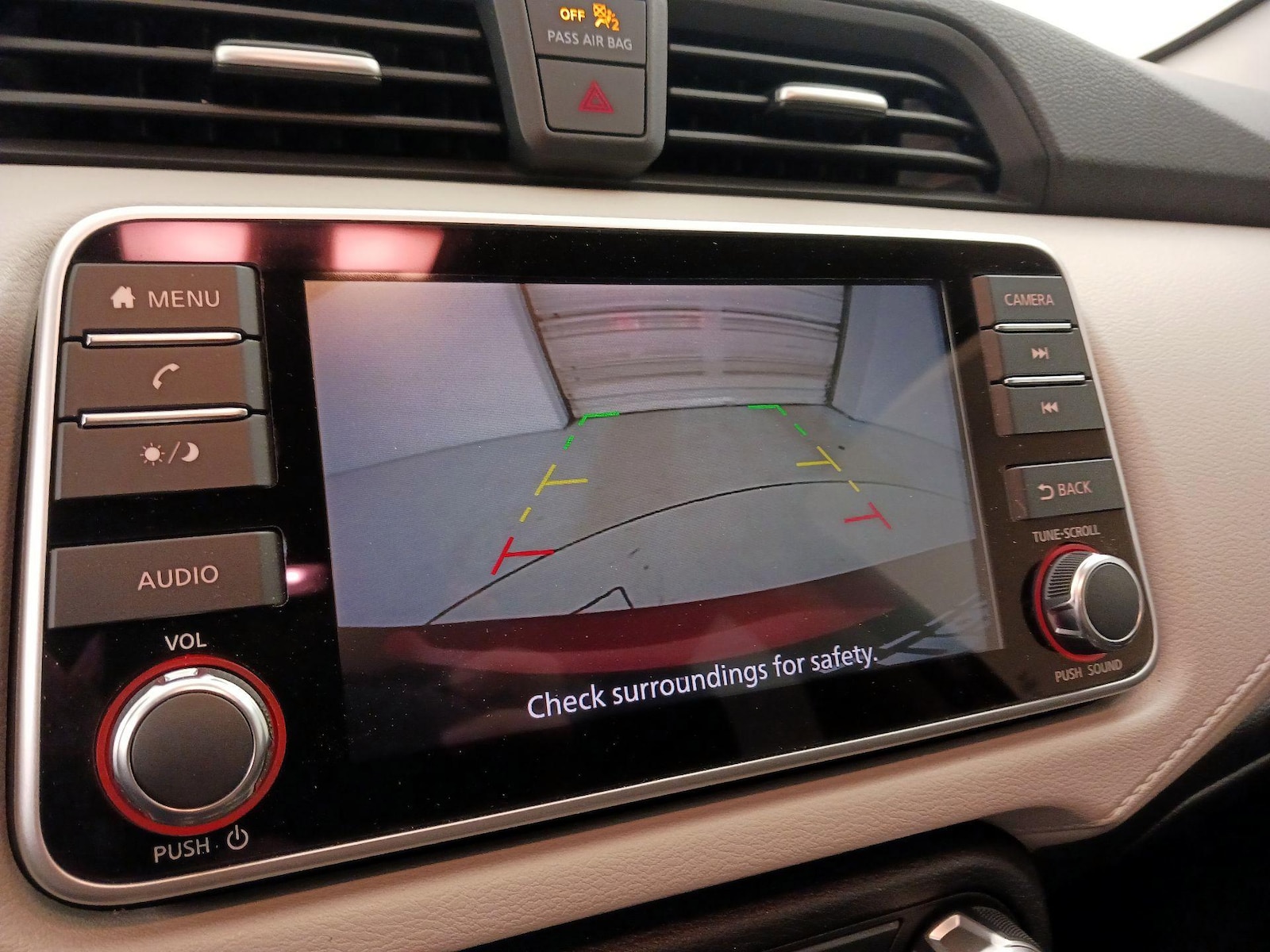 2021 Nissan Versa Sedan SV - Photo 14