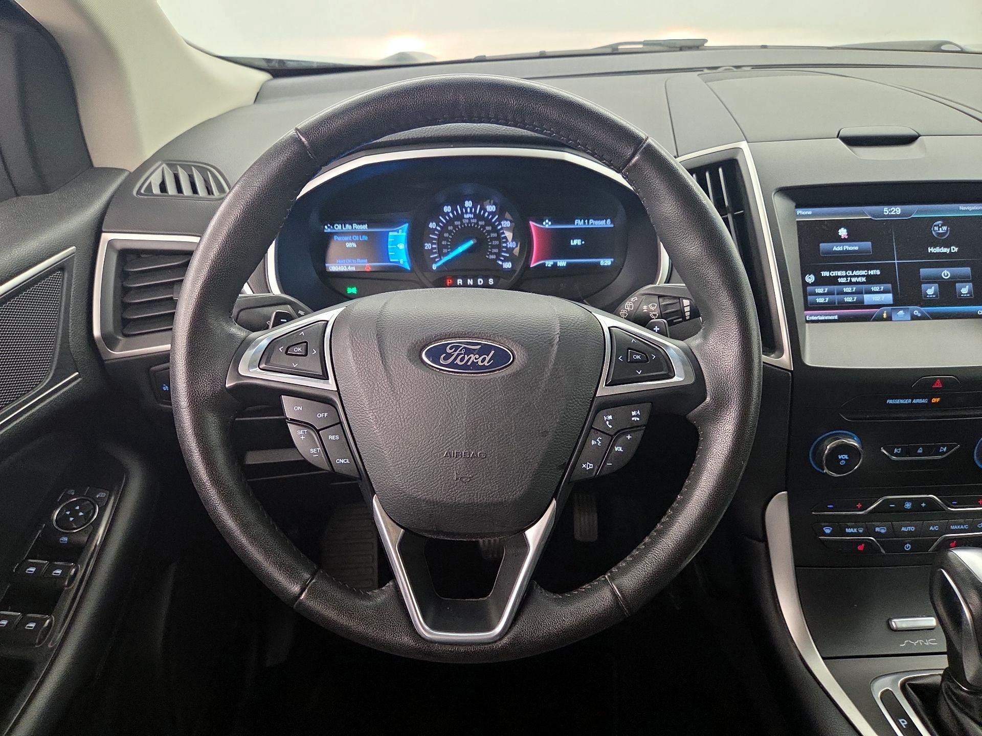 Thumbnail: 2015 Ford Edge - 10