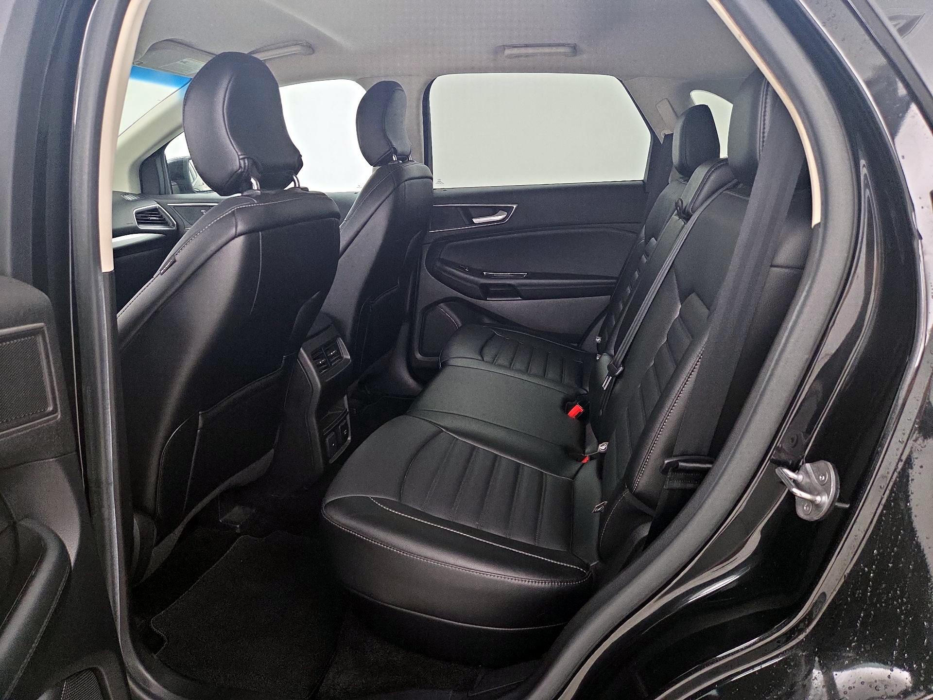 Thumbnail: 2015 Ford Edge - 20