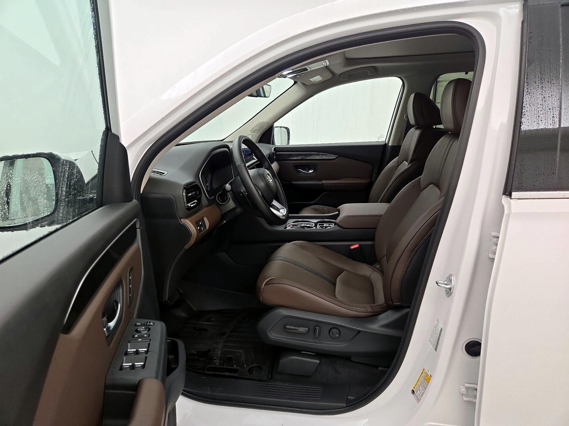 Thumbnail: 2023 Honda Pilot - 11