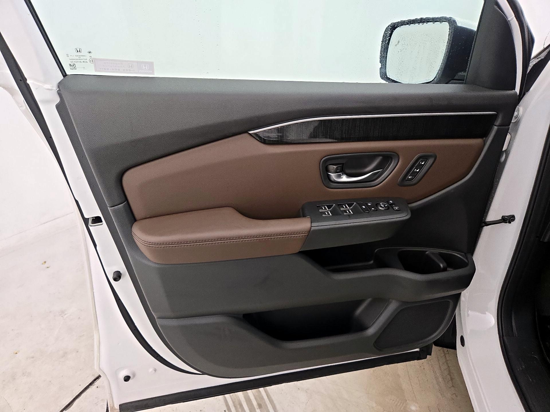 Thumbnail: 2023 Honda Pilot - 12