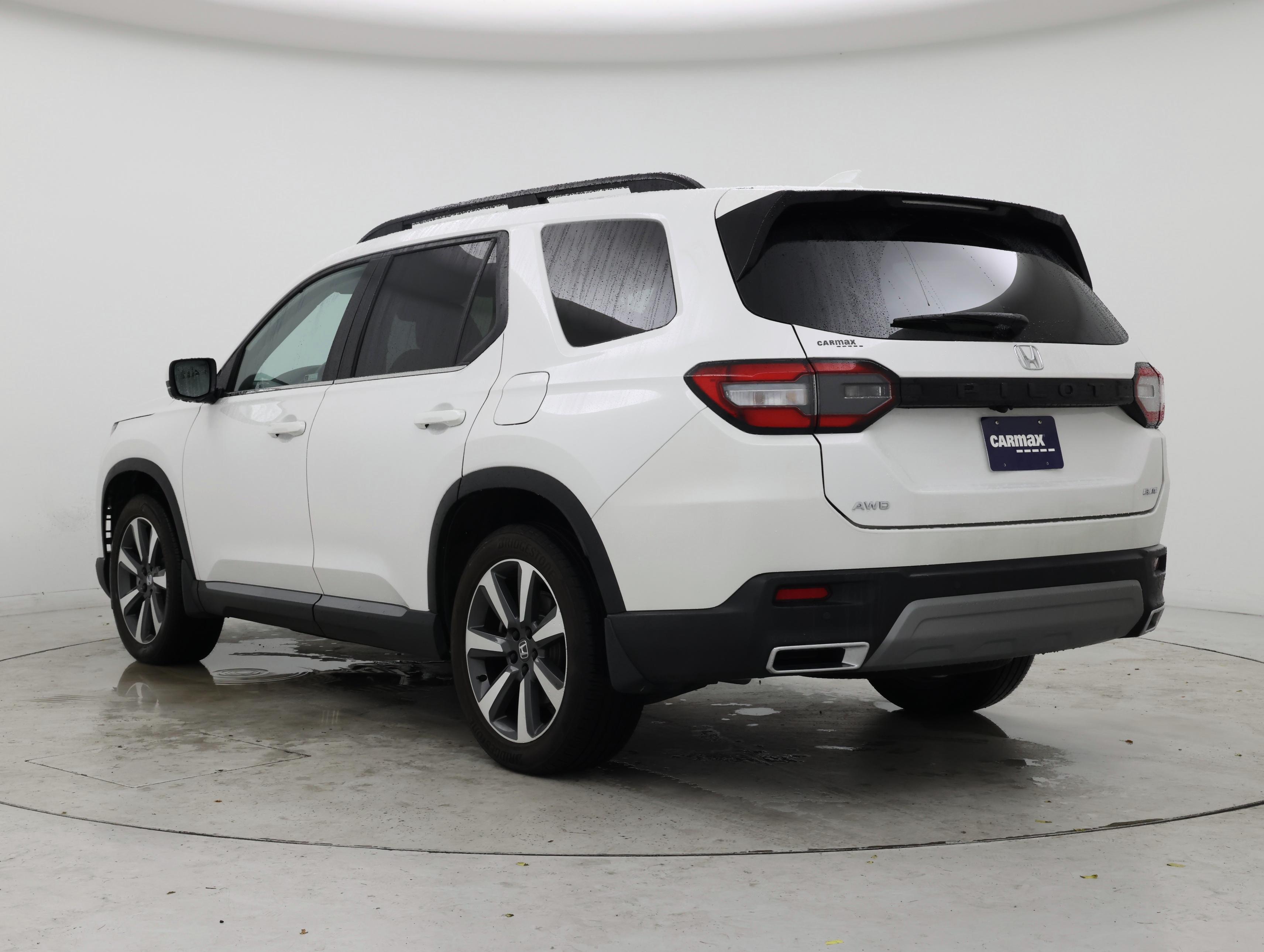Thumbnail: 2023 Honda Pilot - 2