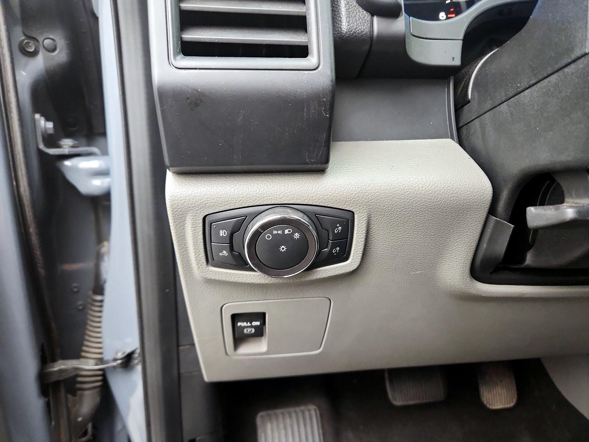 Thumbnail: 2019 Ford F-150 - 13