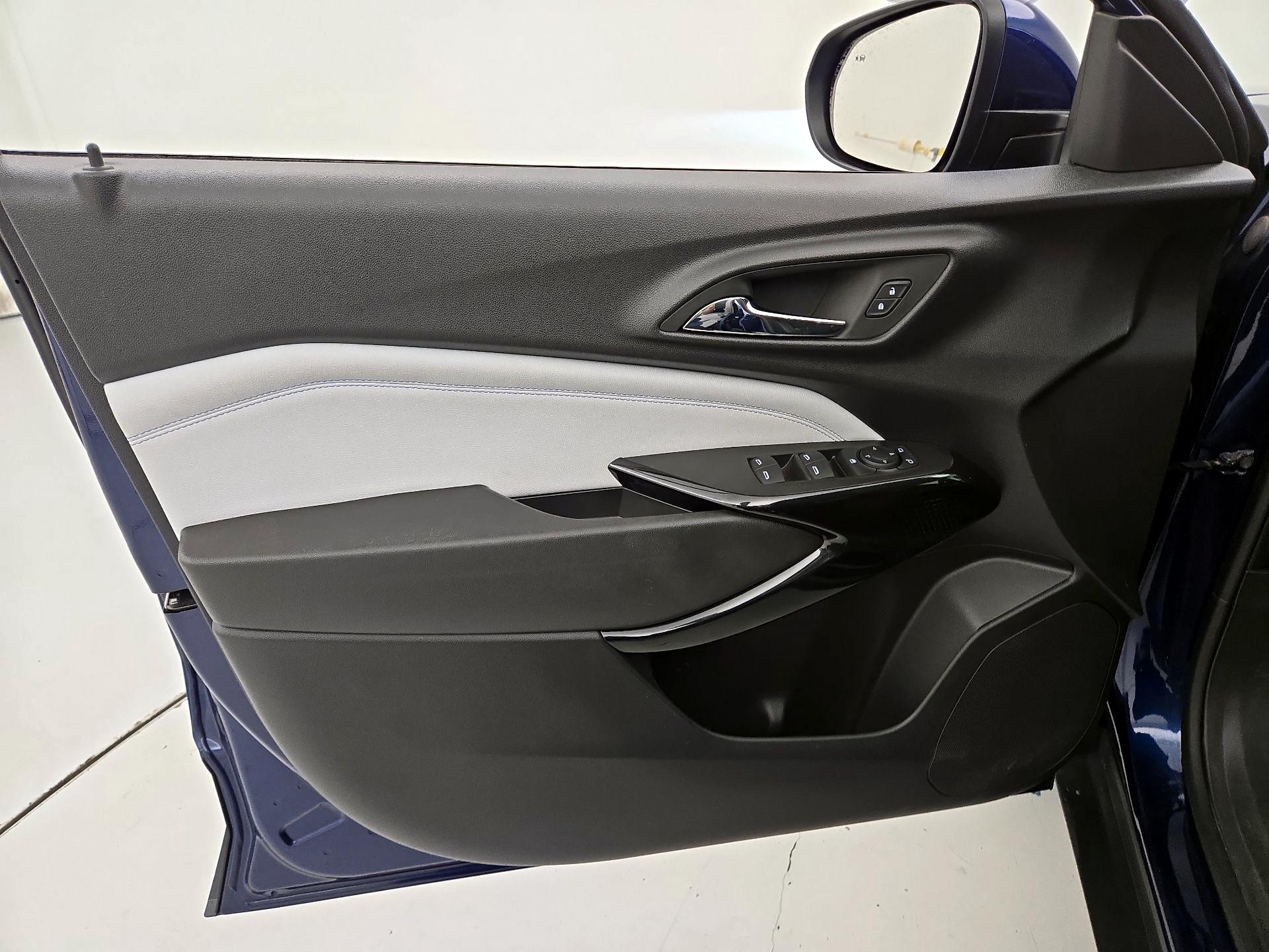 Thumbnail: 2024 Chevrolet Trax - 12