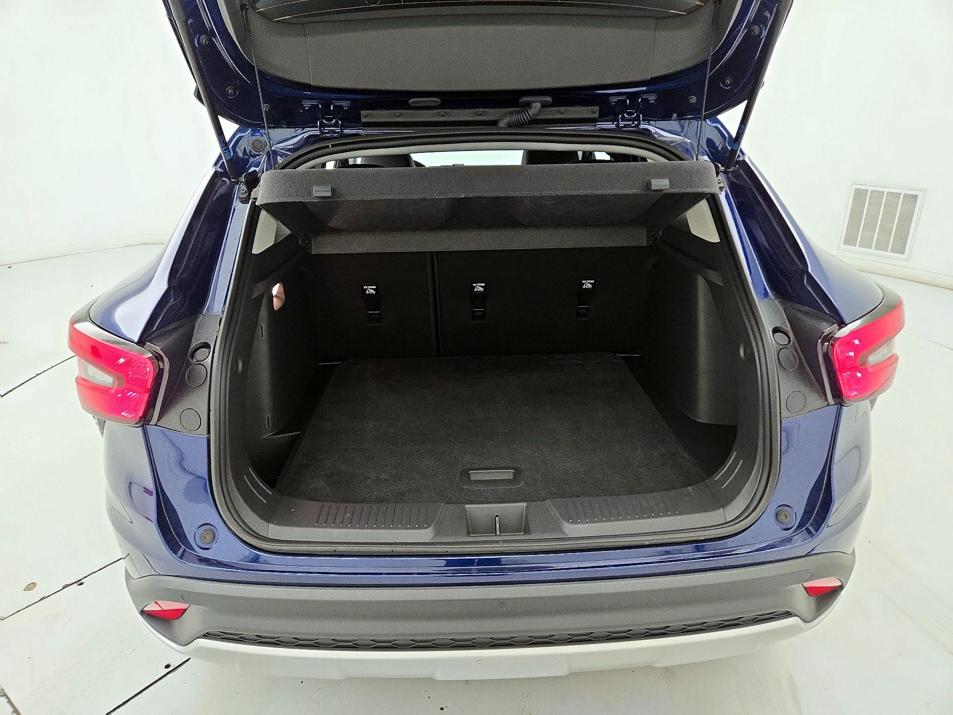 Thumbnail: 2024 Chevrolet Trax - 20