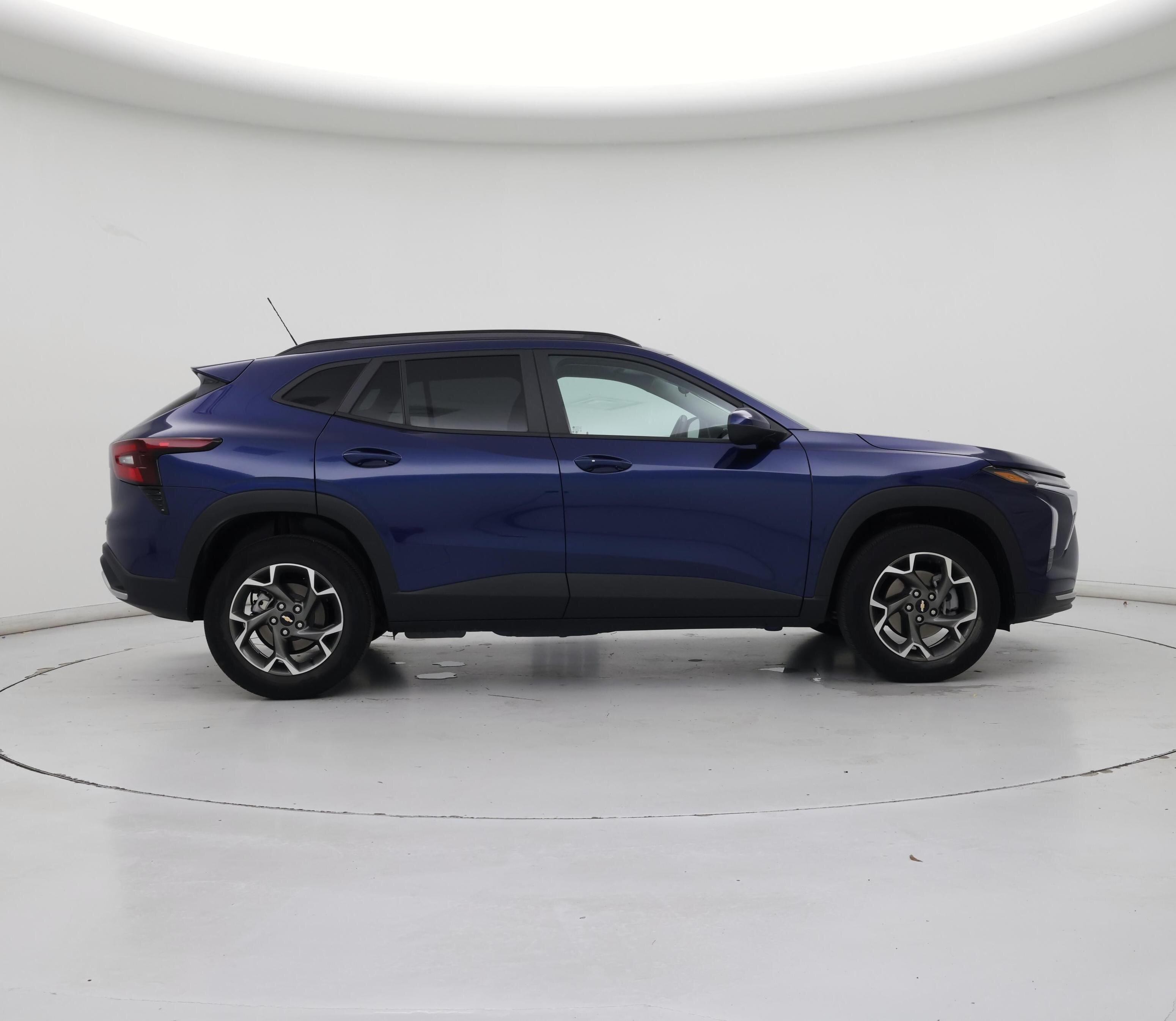 Thumbnail: 2024 Chevrolet Trax - 7