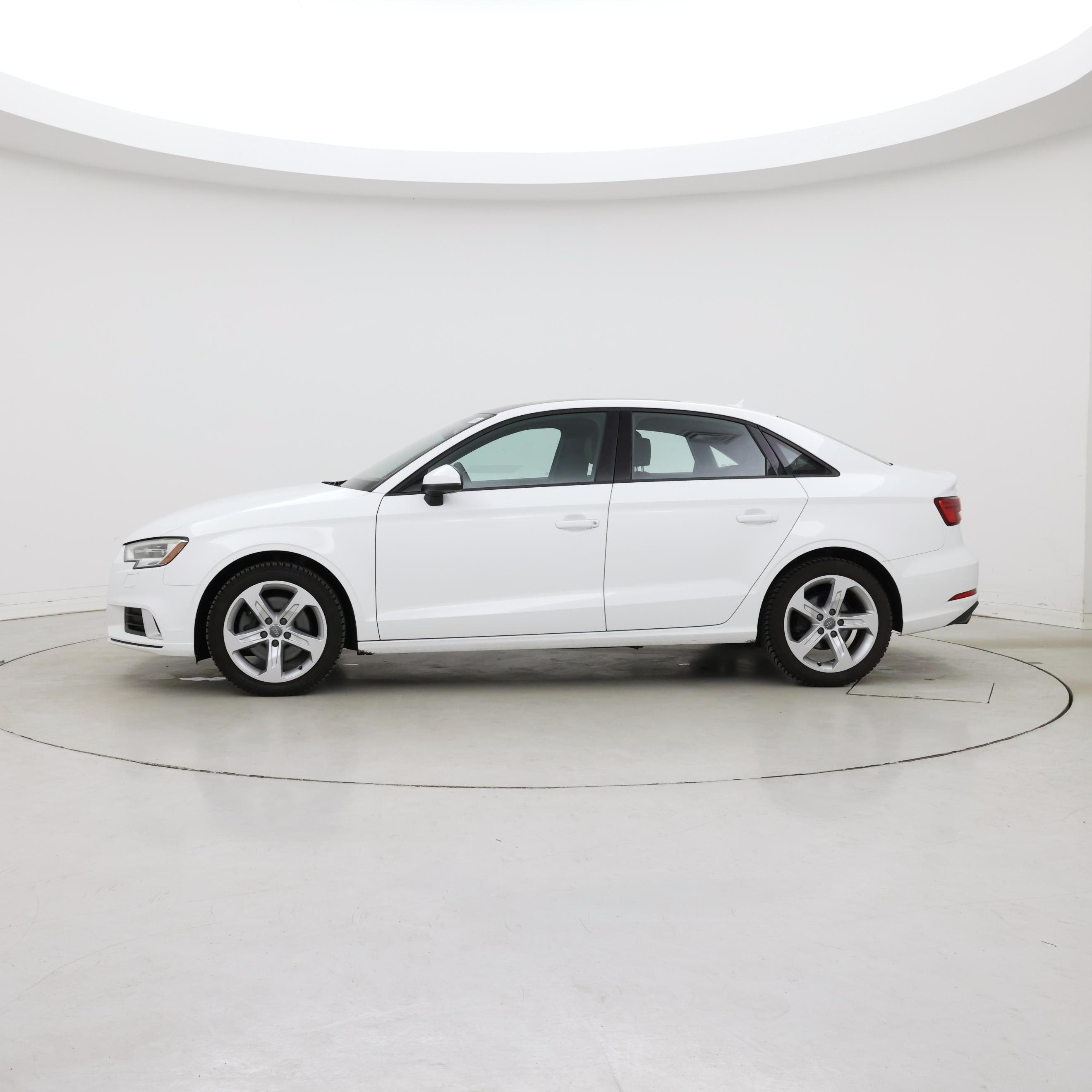 Thumbnail: 2018 Audi A3 - 3