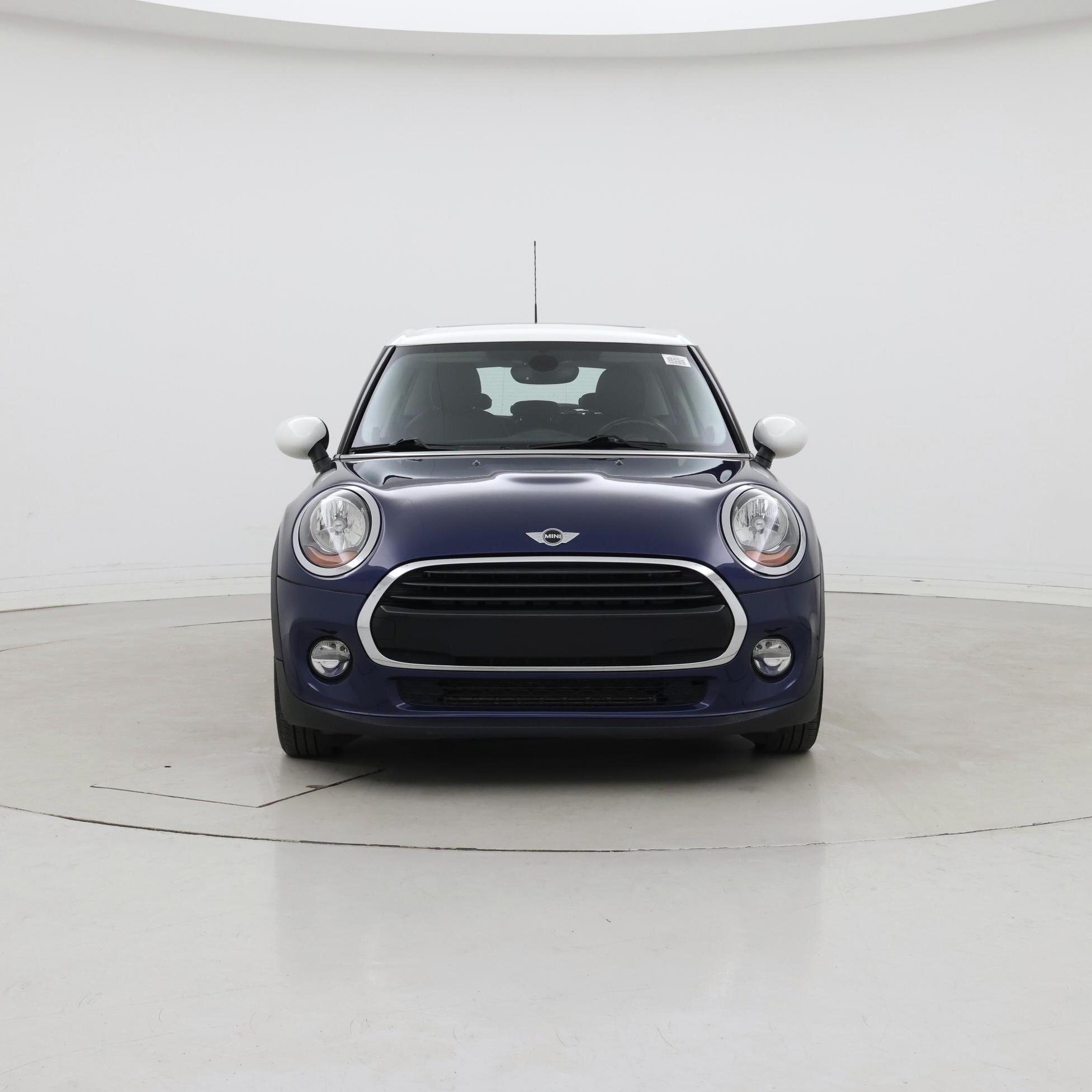 Thumbnail: 2017 MINI Cooper Hardtop - 5