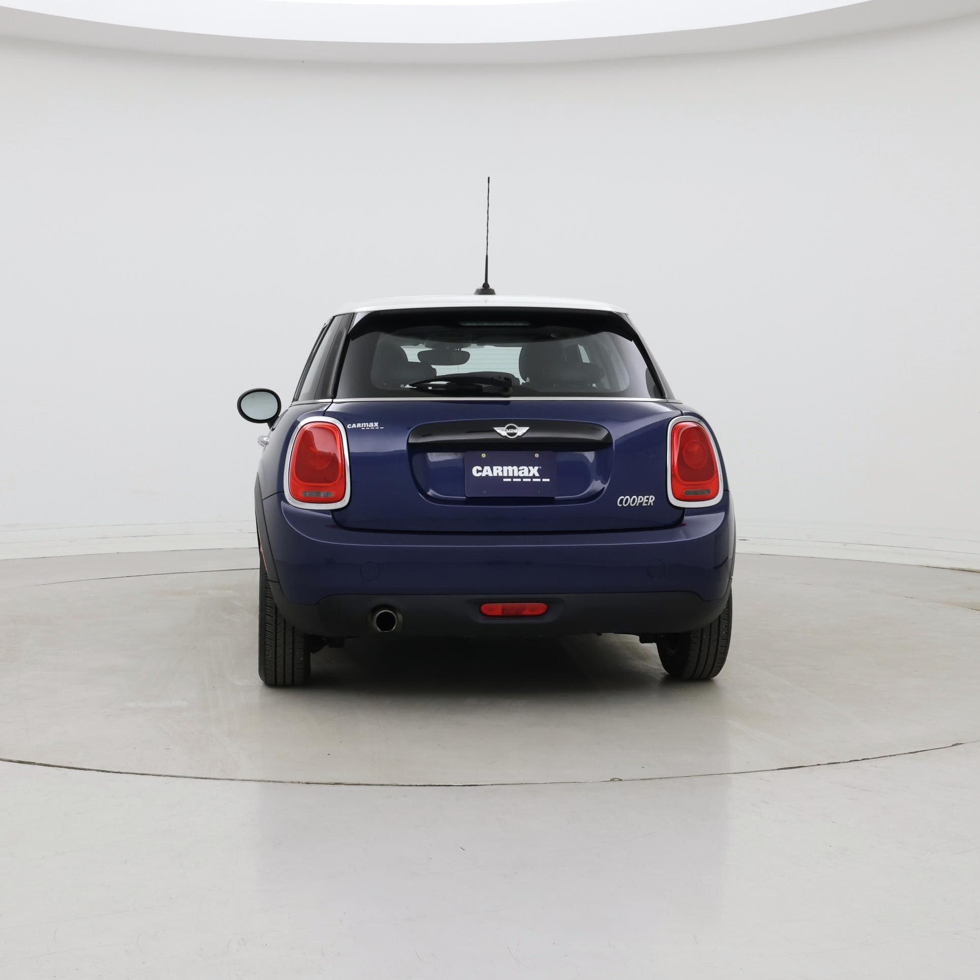 Thumbnail: 2017 MINI Cooper Hardtop - 6