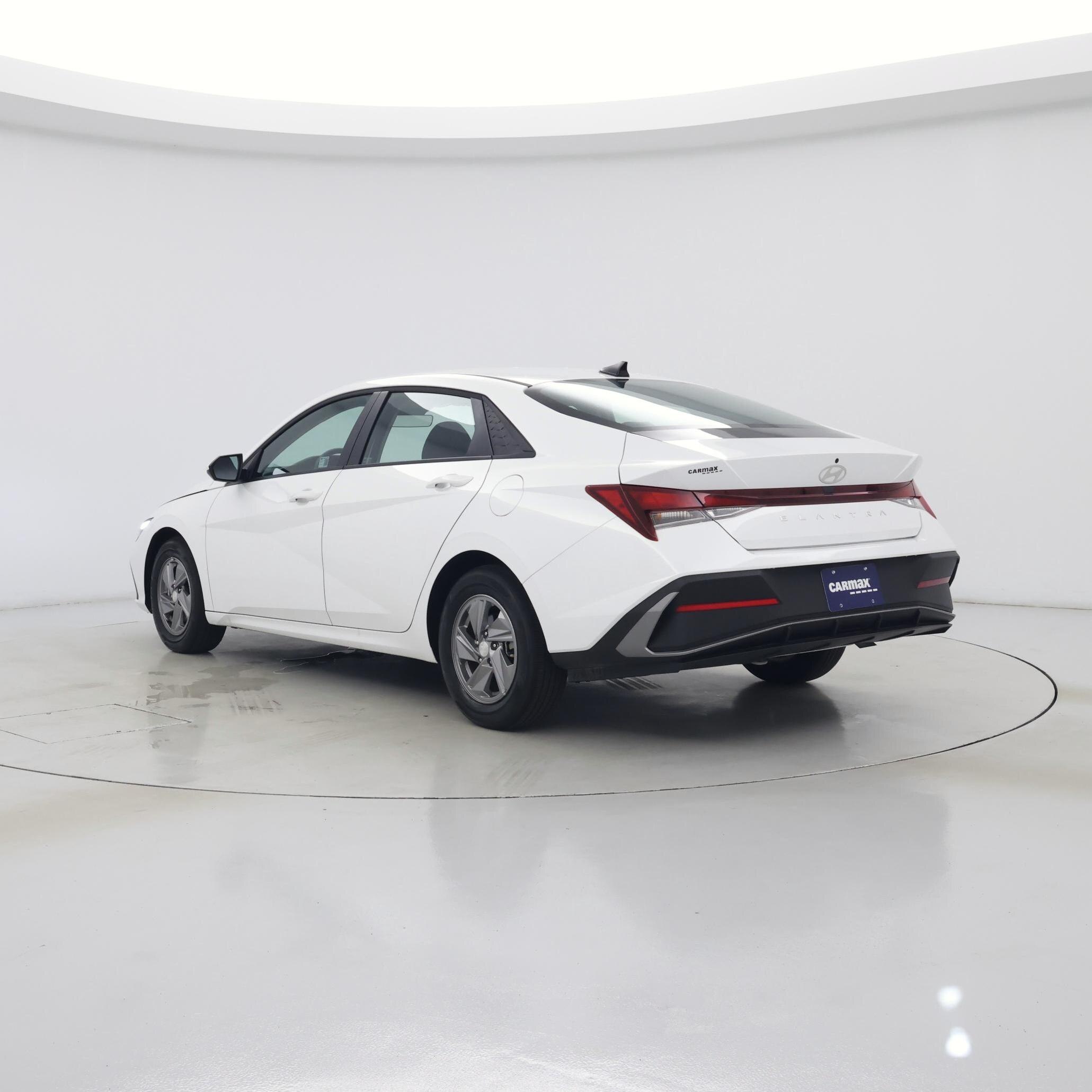 Thumbnail: 2025 Hyundai Elantra - 2