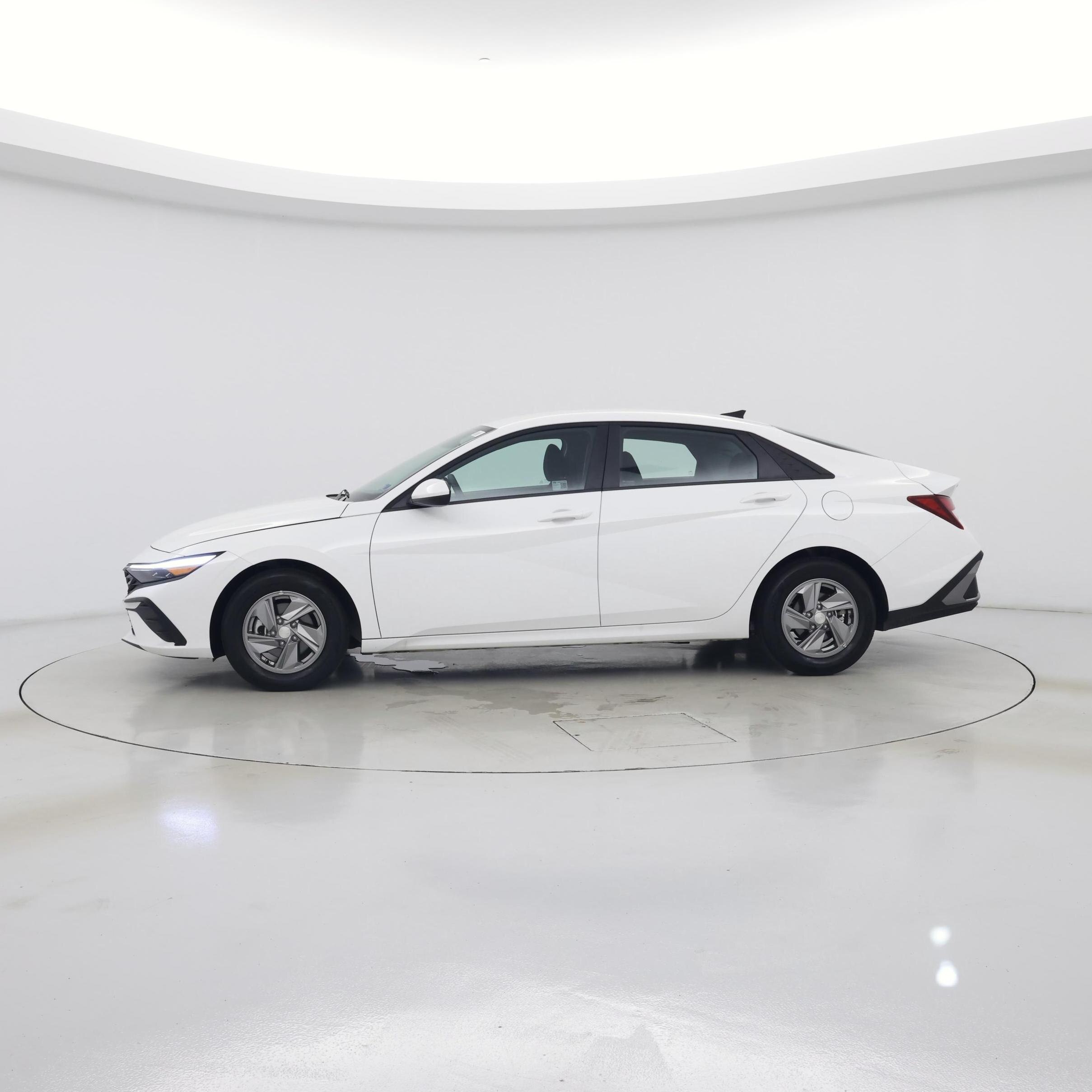 Thumbnail: 2025 Hyundai Elantra - 3