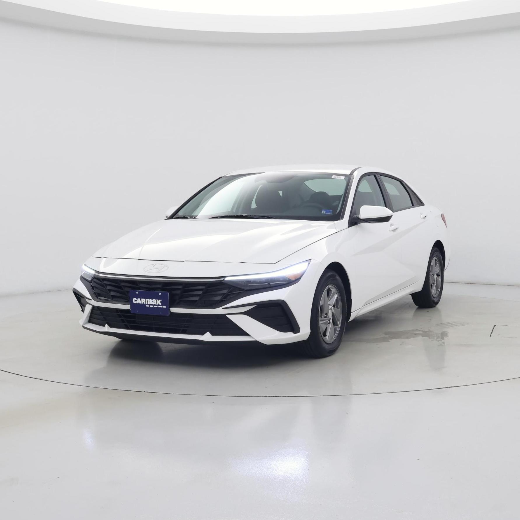 Thumbnail: 2025 Hyundai Elantra - 4
