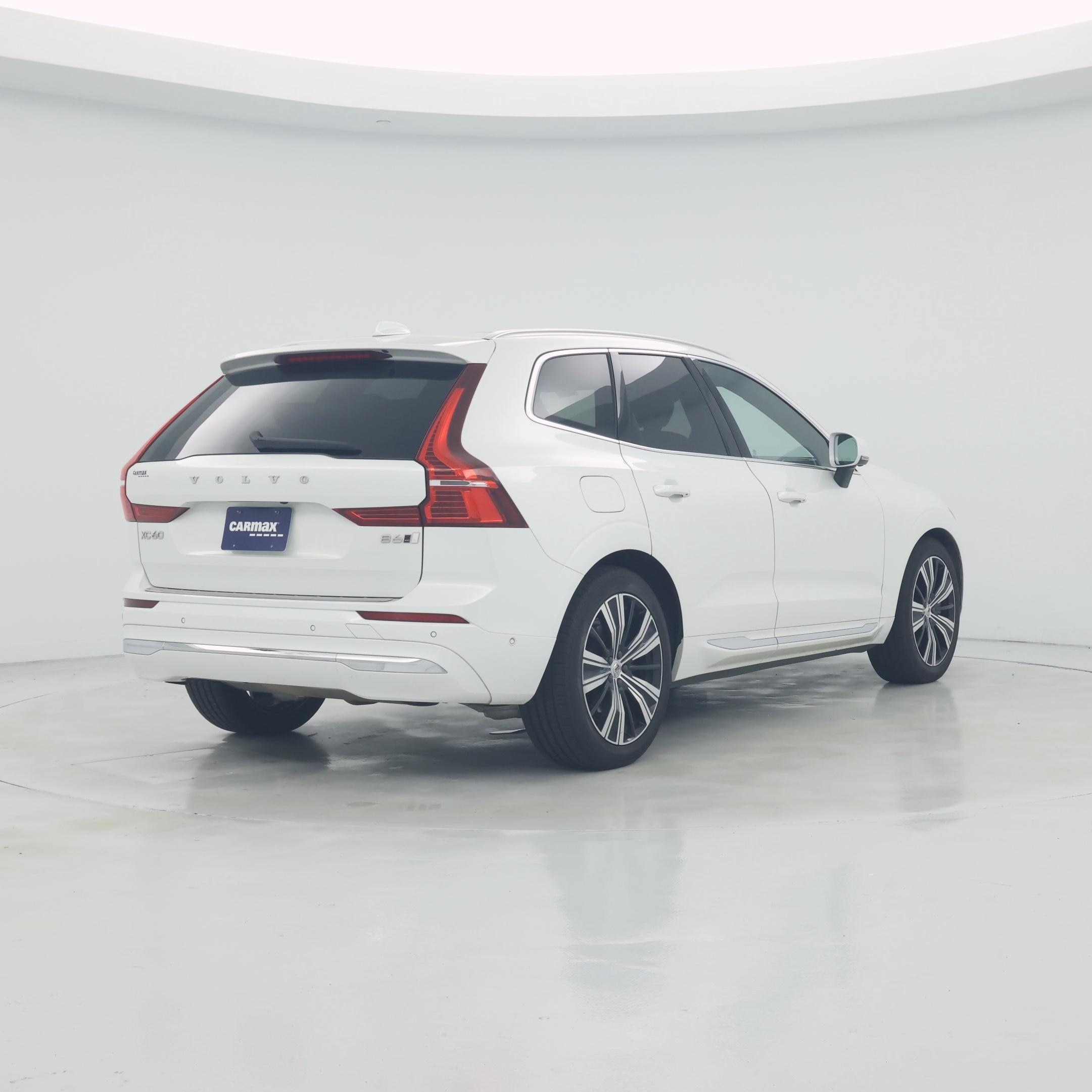 Thumbnail: 2022 Volvo XC60 - 8