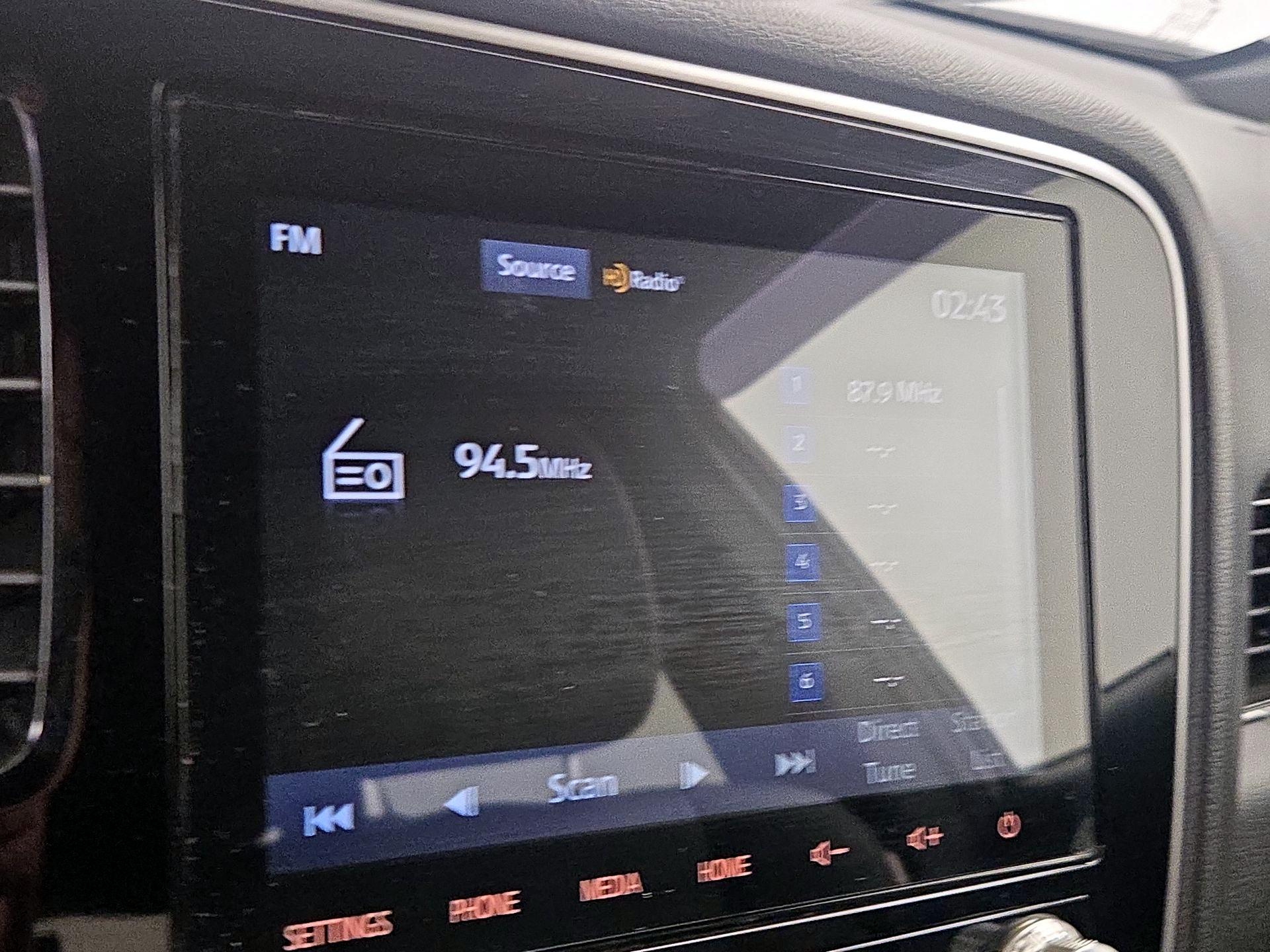 Thumbnail: 2020 Mitsubishi Outlander - 15