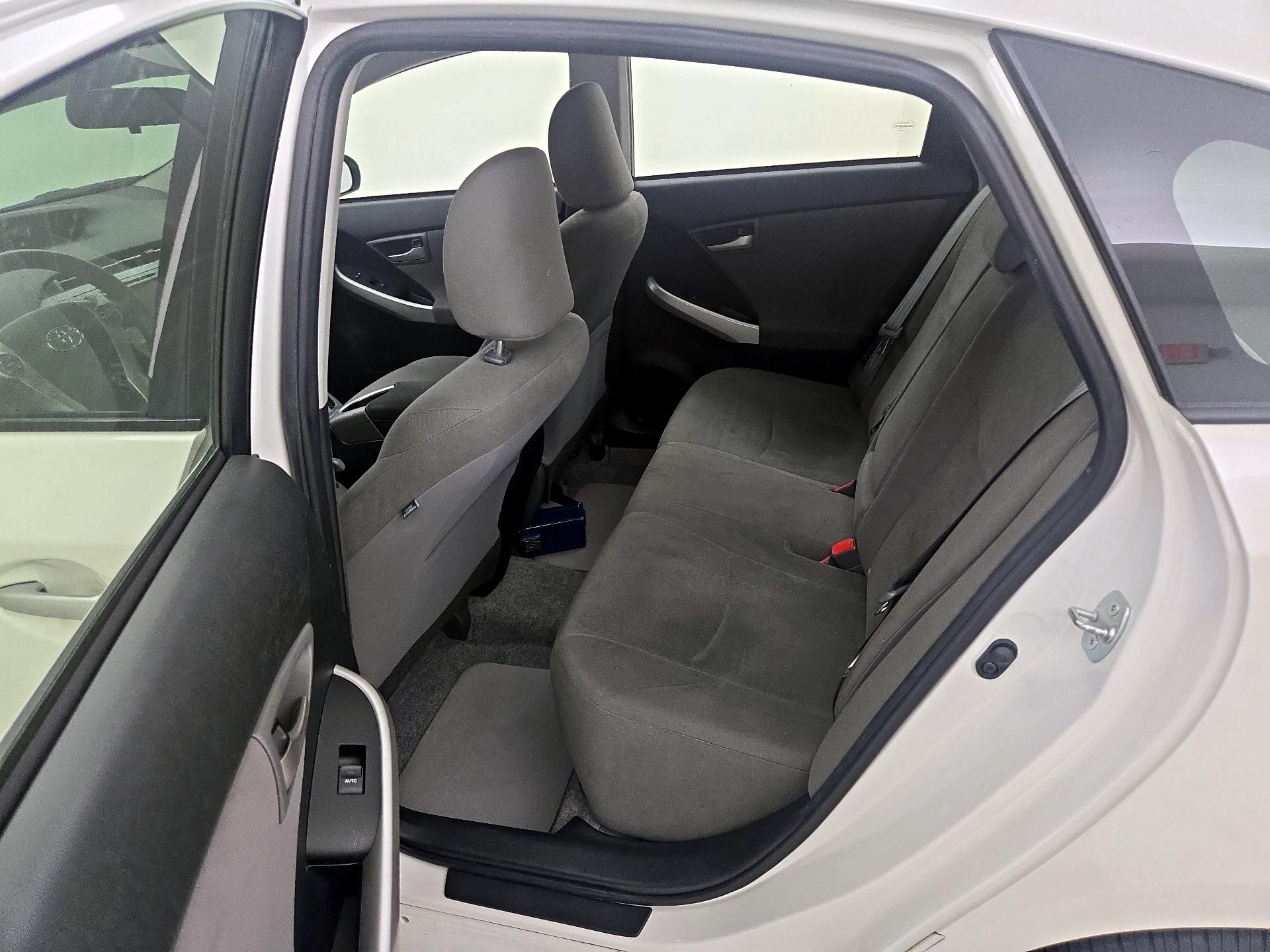 Thumbnail: 2015 Toyota Prius - 19