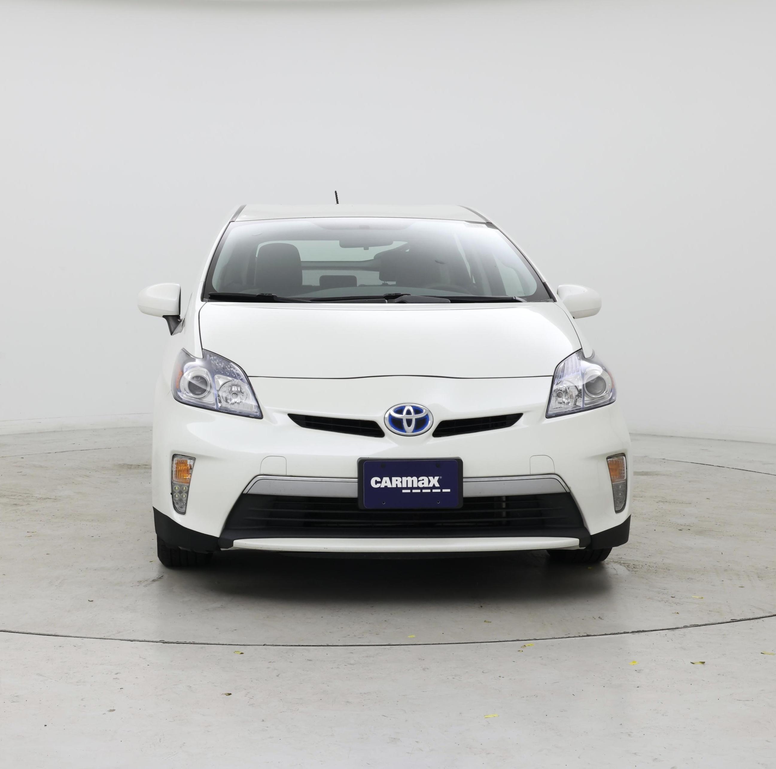 Thumbnail: 2015 Toyota Prius - 5