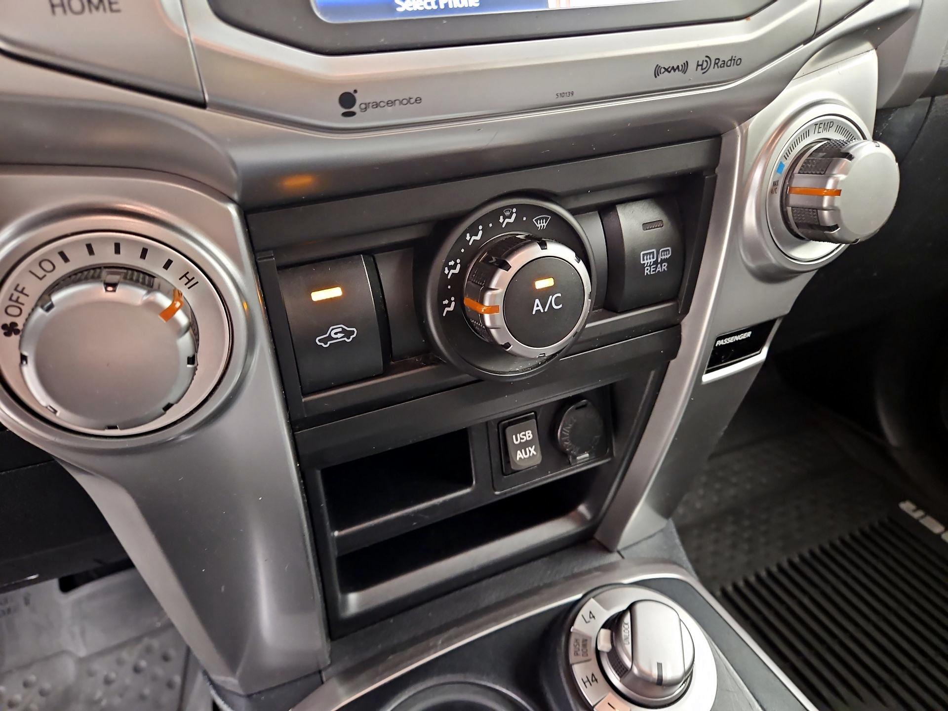 Thumbnail: 2017 Toyota 4Runner - 17