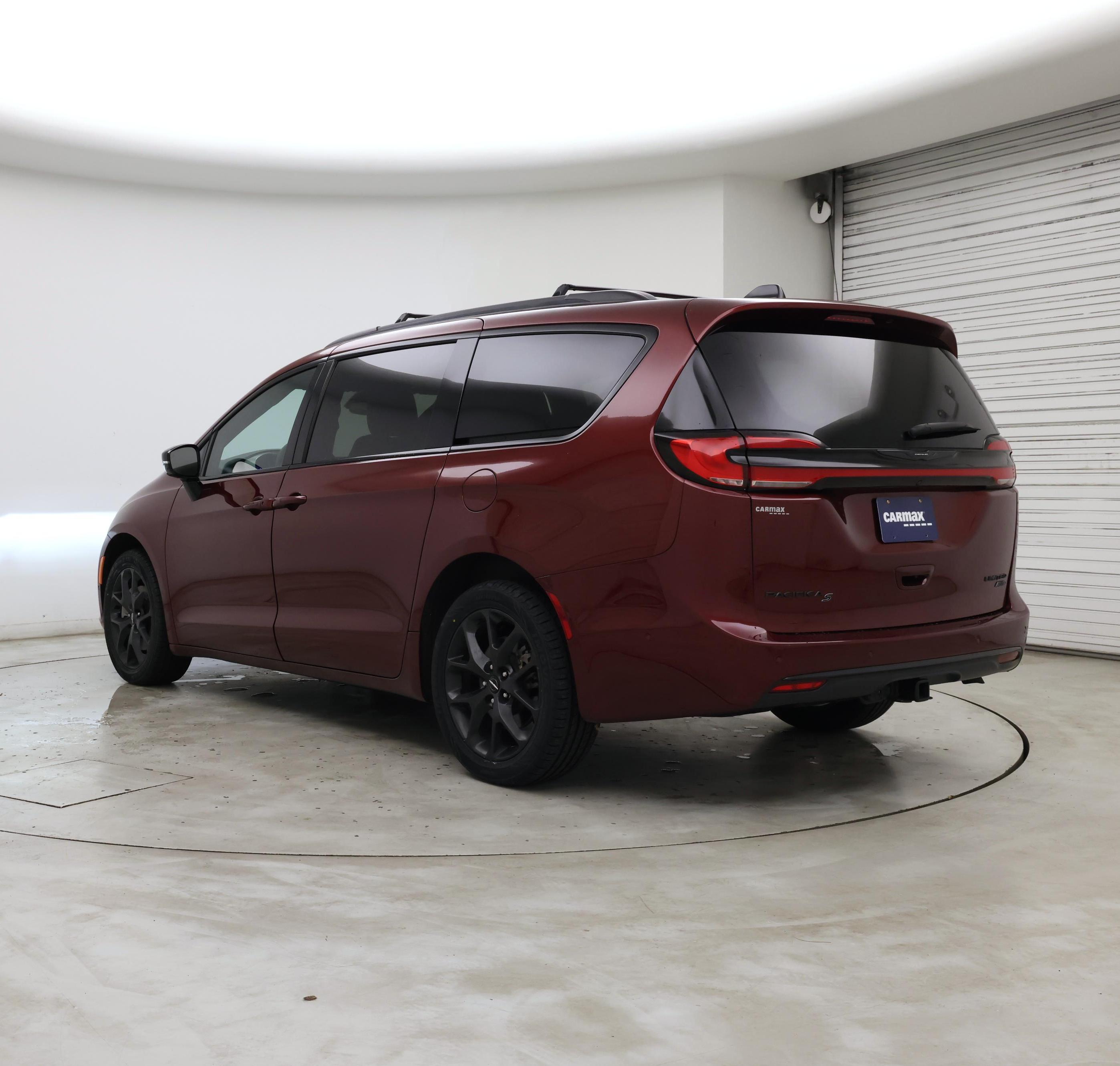 Thumbnail: 2023 Chrysler Pacifica - 2