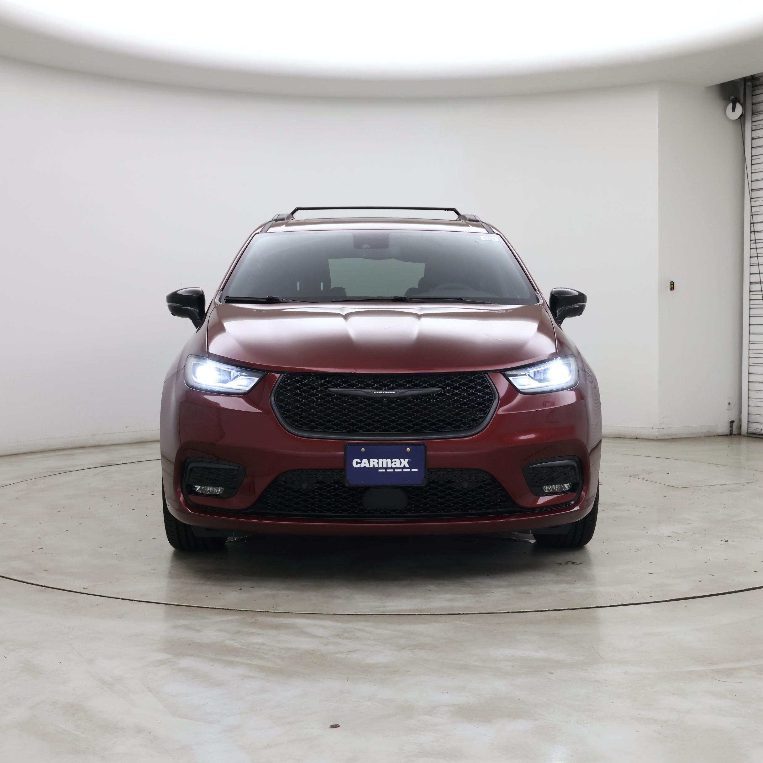 Thumbnail: 2023 Chrysler Pacifica - 5