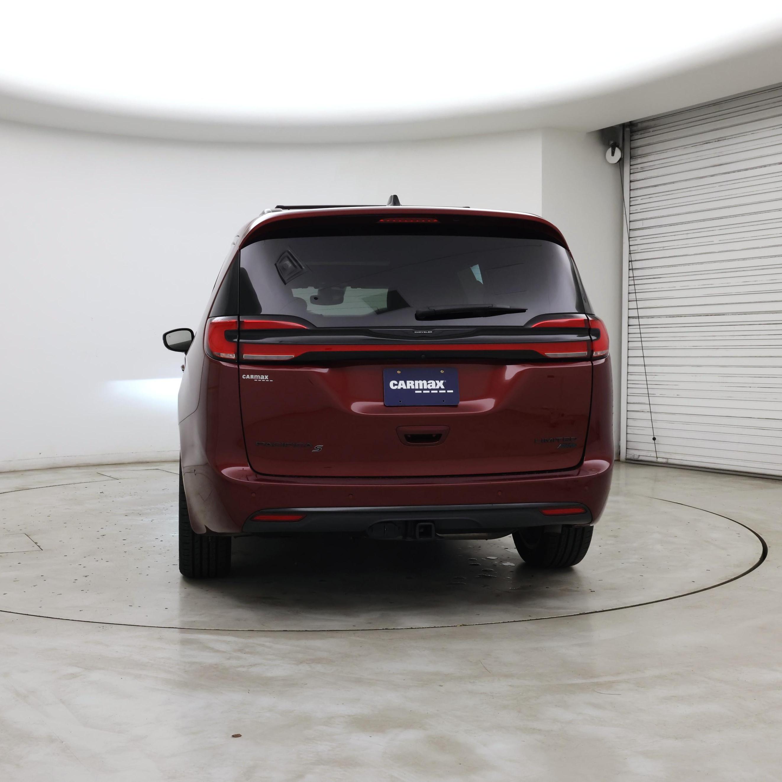 Thumbnail: 2023 Chrysler Pacifica - 6