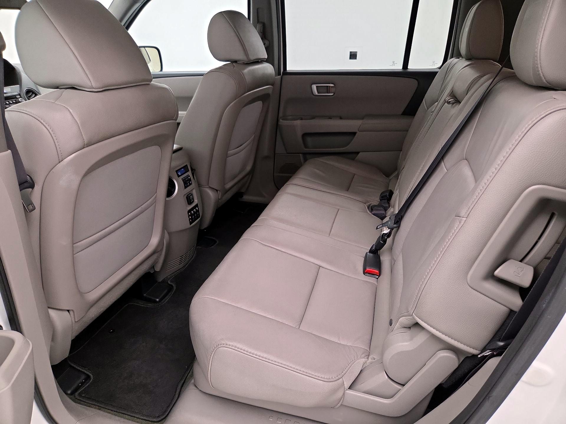 Thumbnail: 2014 Honda Pilot - 20