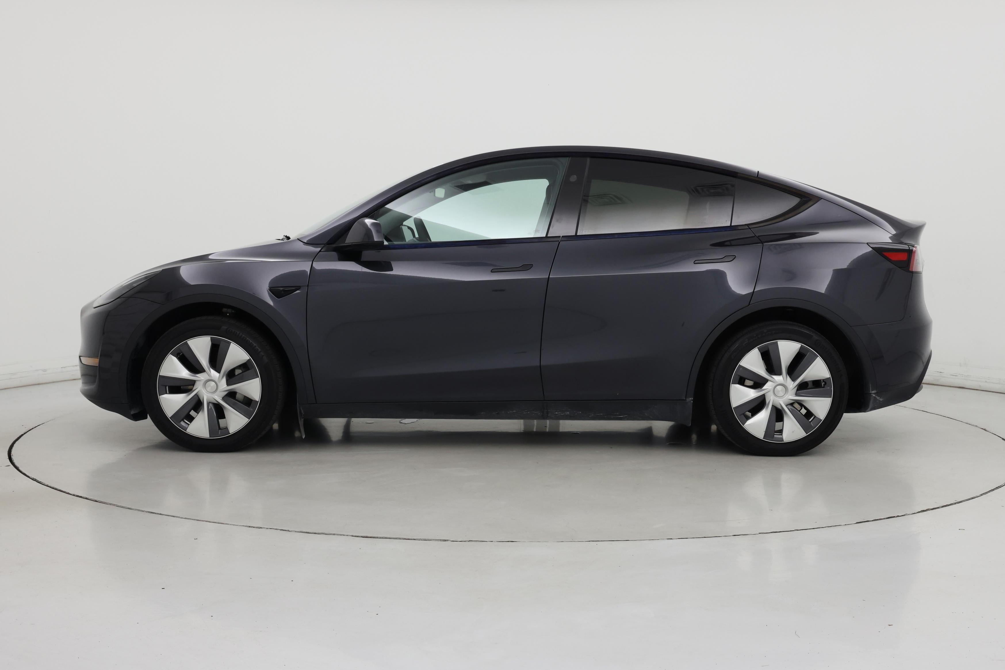 Thumbnail: 2024 Tesla Model Y - 3