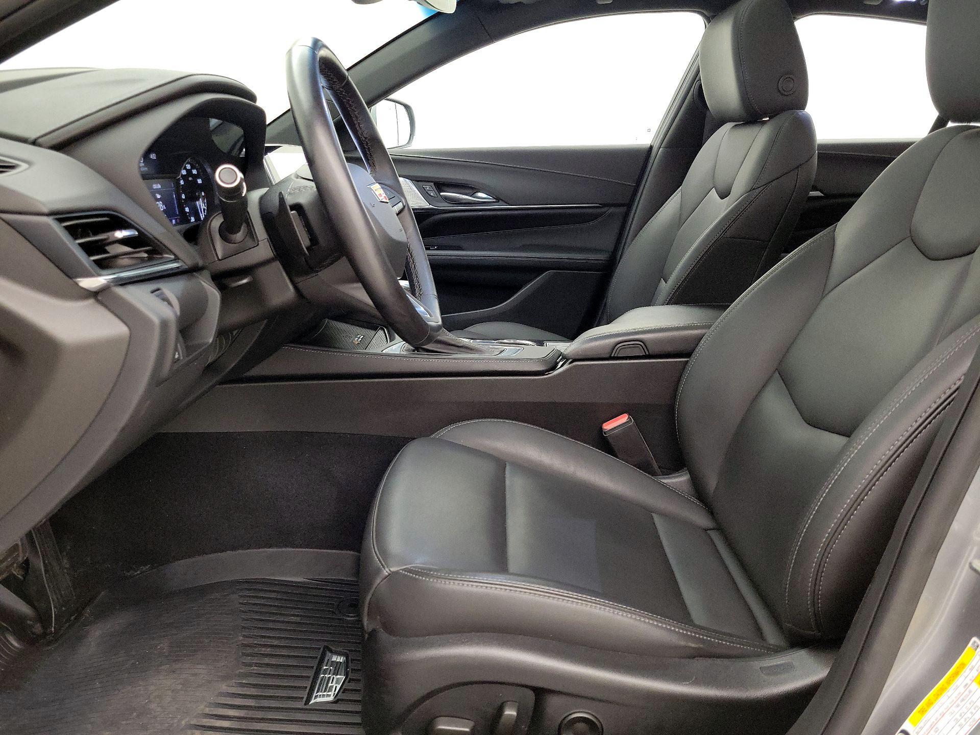 Thumbnail: 2025 Cadillac CT4 - 11