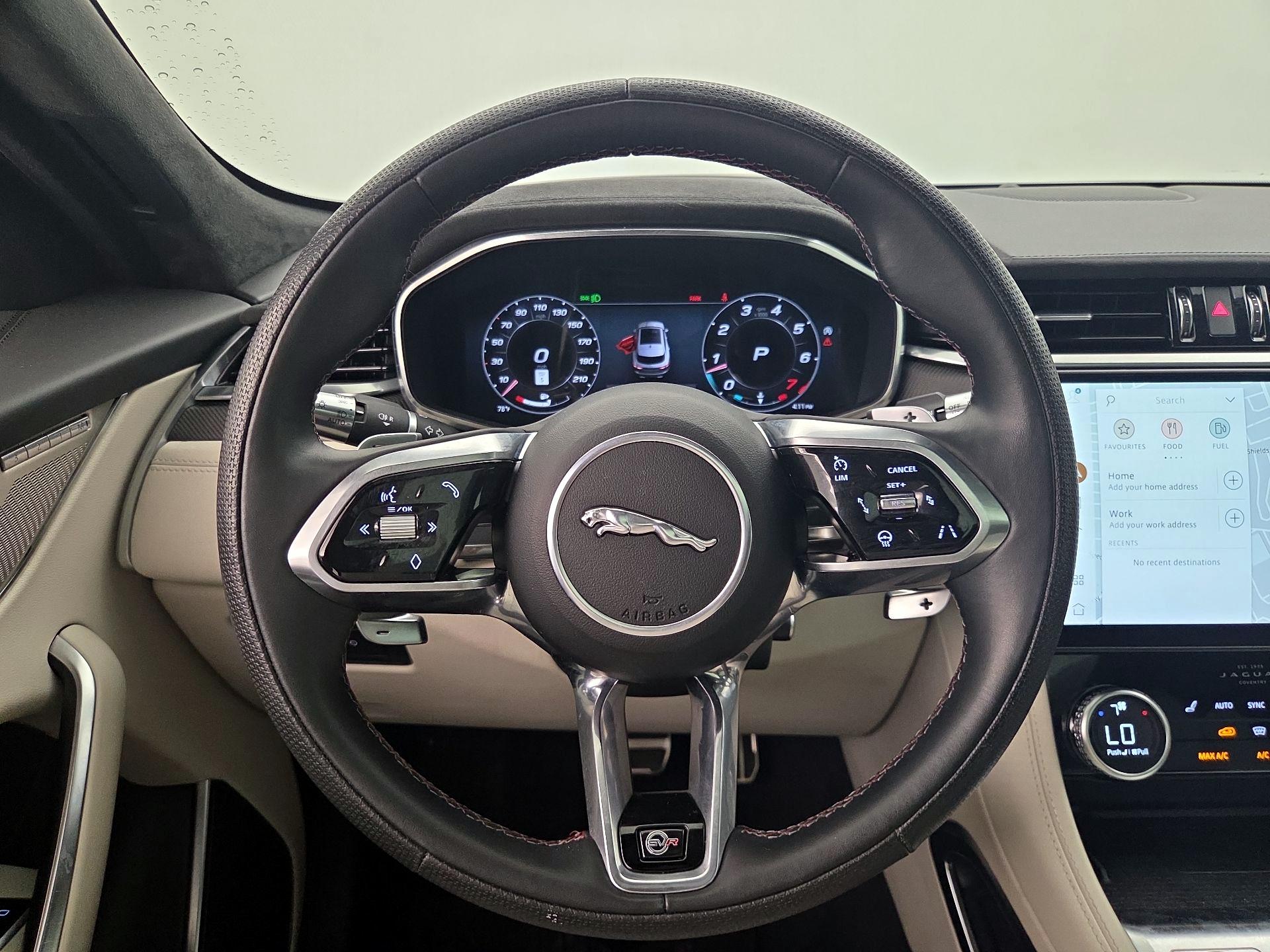 Thumbnail: 2022 Jaguar F-Pace - 10