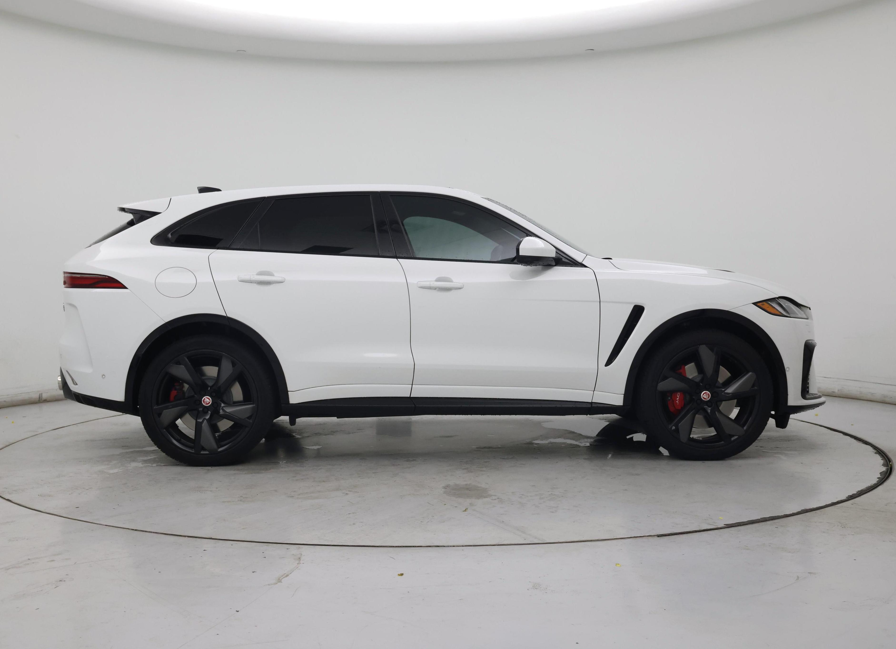 Thumbnail: 2022 Jaguar F-Pace - 7