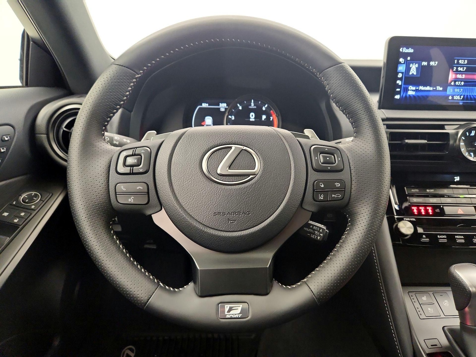 2024 Lexus IS 350 F SPORT - Photo 11