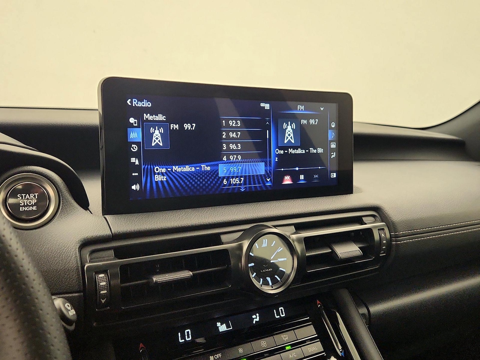 2024 Lexus IS 350 F SPORT - Photo 17