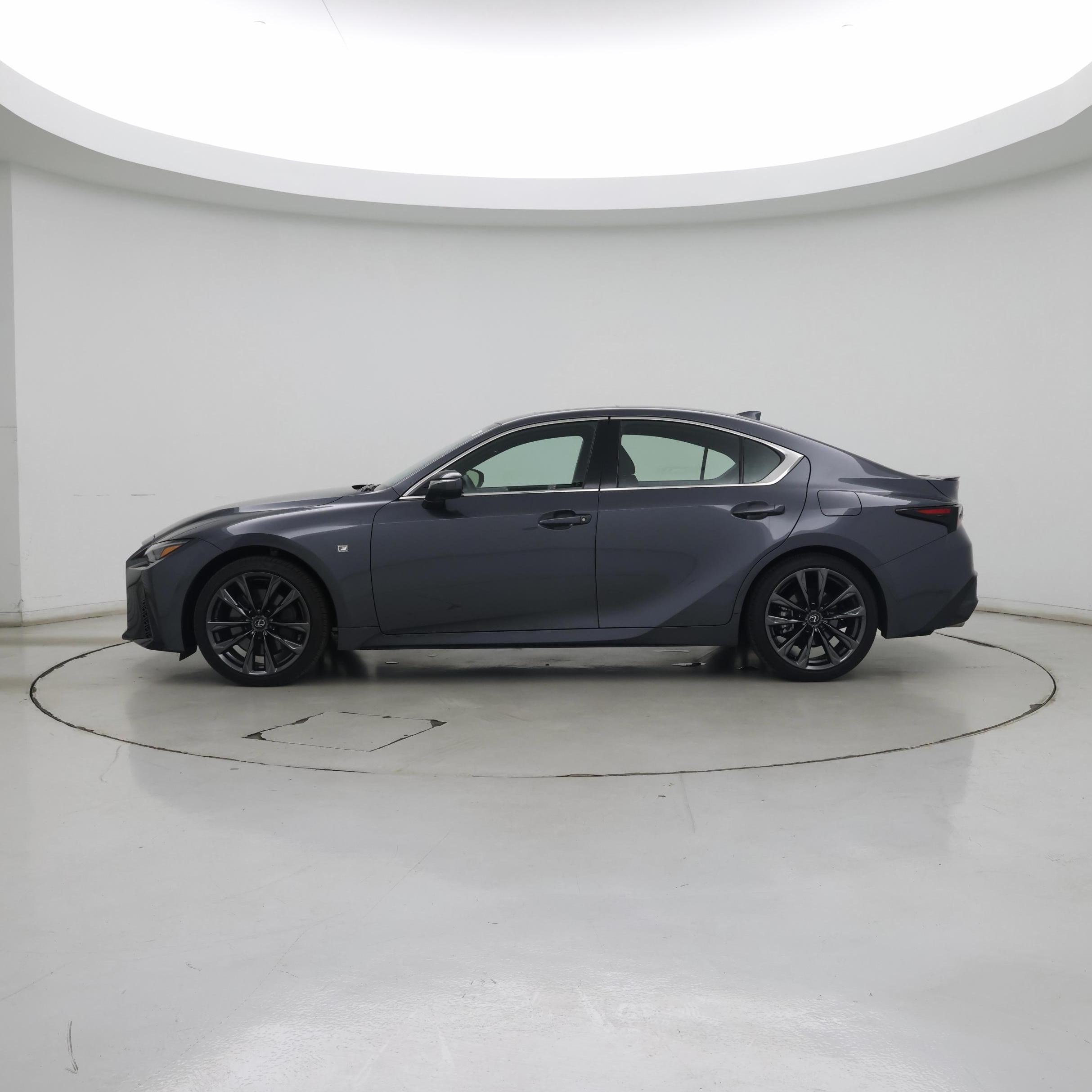 Thumbnail: 2024 Lexus IS - 3