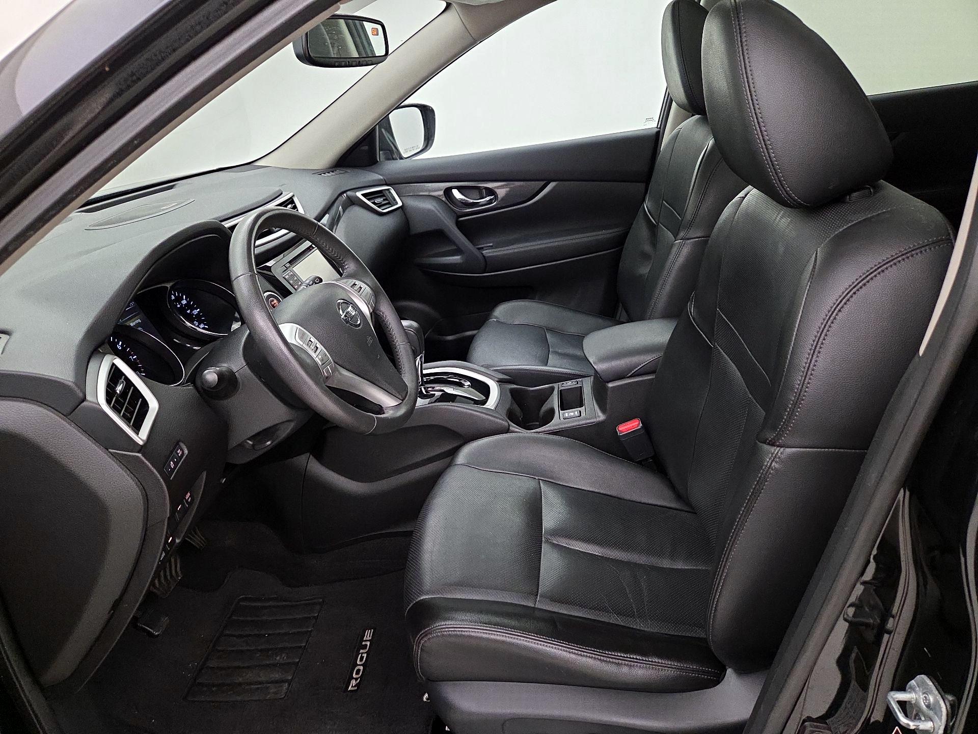 Thumbnail: 2016 Nissan Rogue - 11