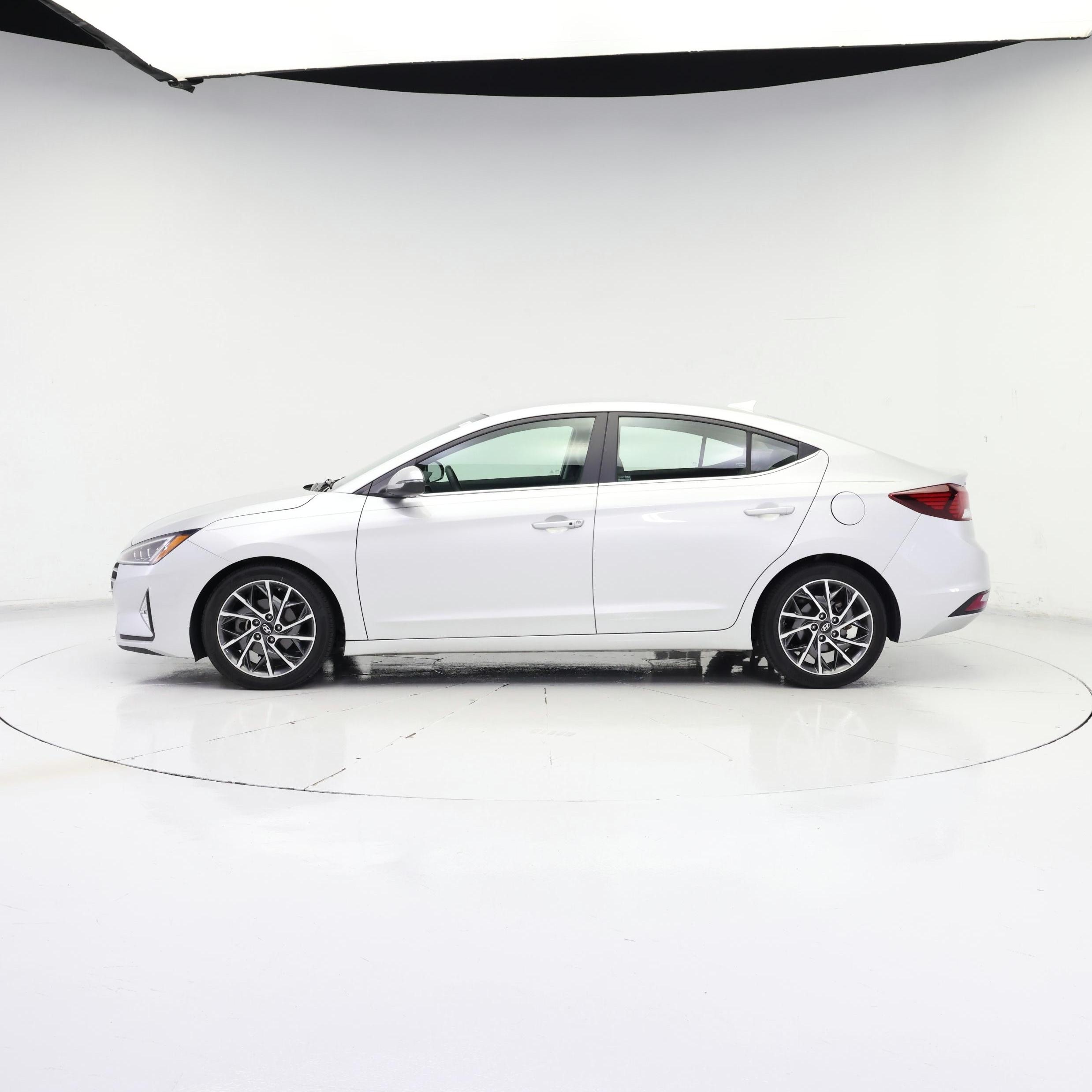 Thumbnail: 2019 Hyundai Elantra - 3