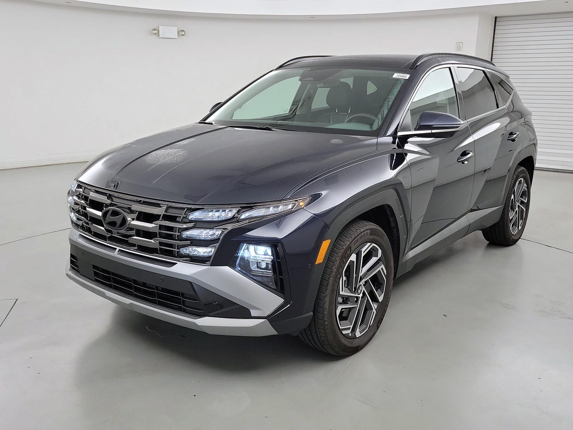 Thumbnail: 2025 Hyundai Tucson - 3
