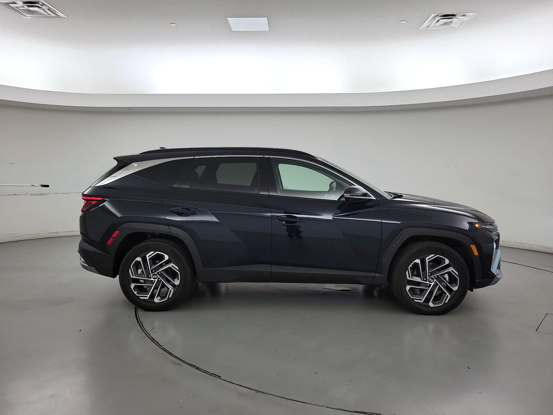 Thumbnail: 2025 Hyundai Tucson - 4