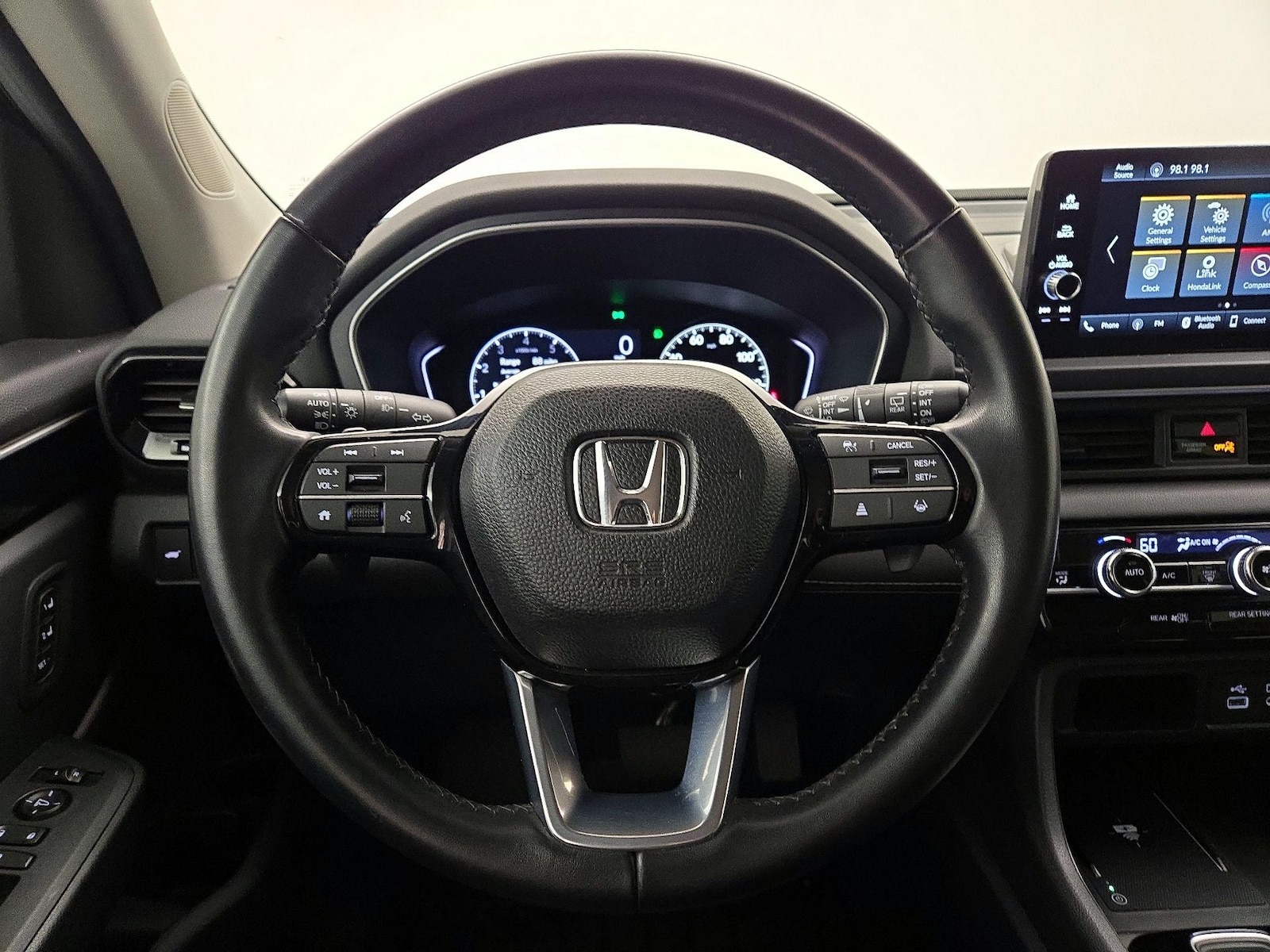 2024 Honda Pilot EX-L - Photo 11