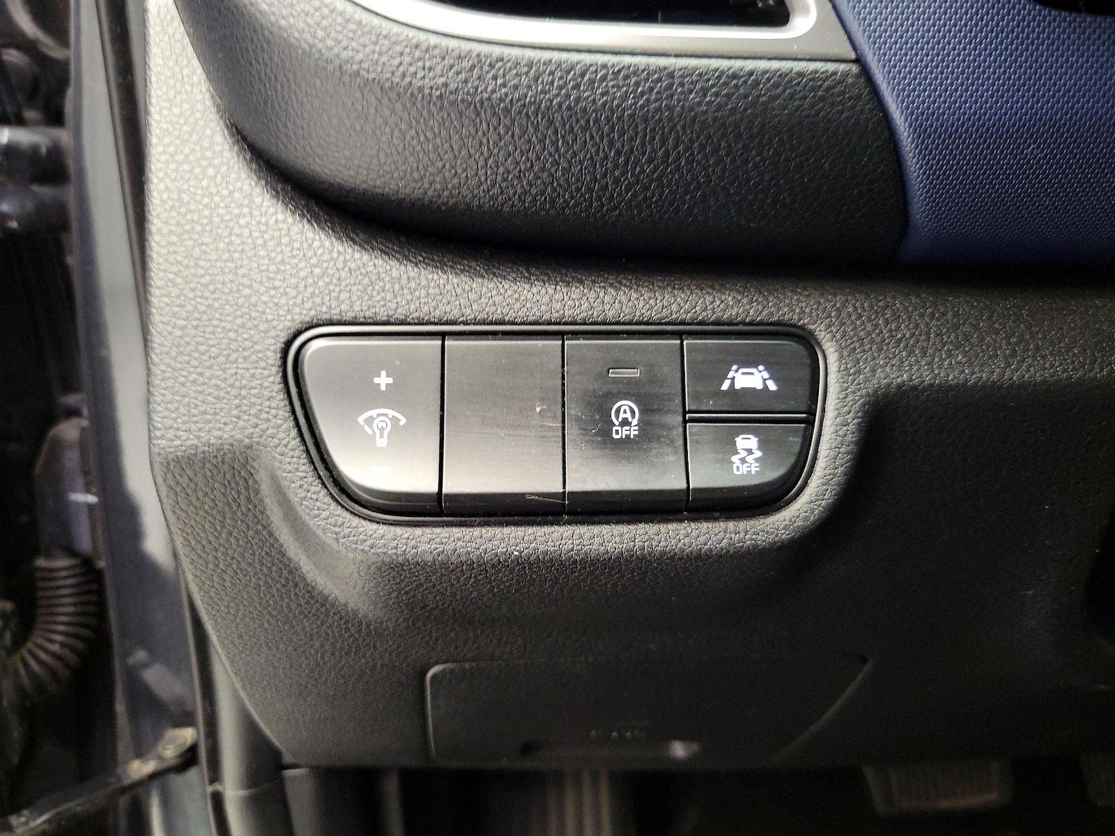 2022 Kia Seltos S - Photo 14